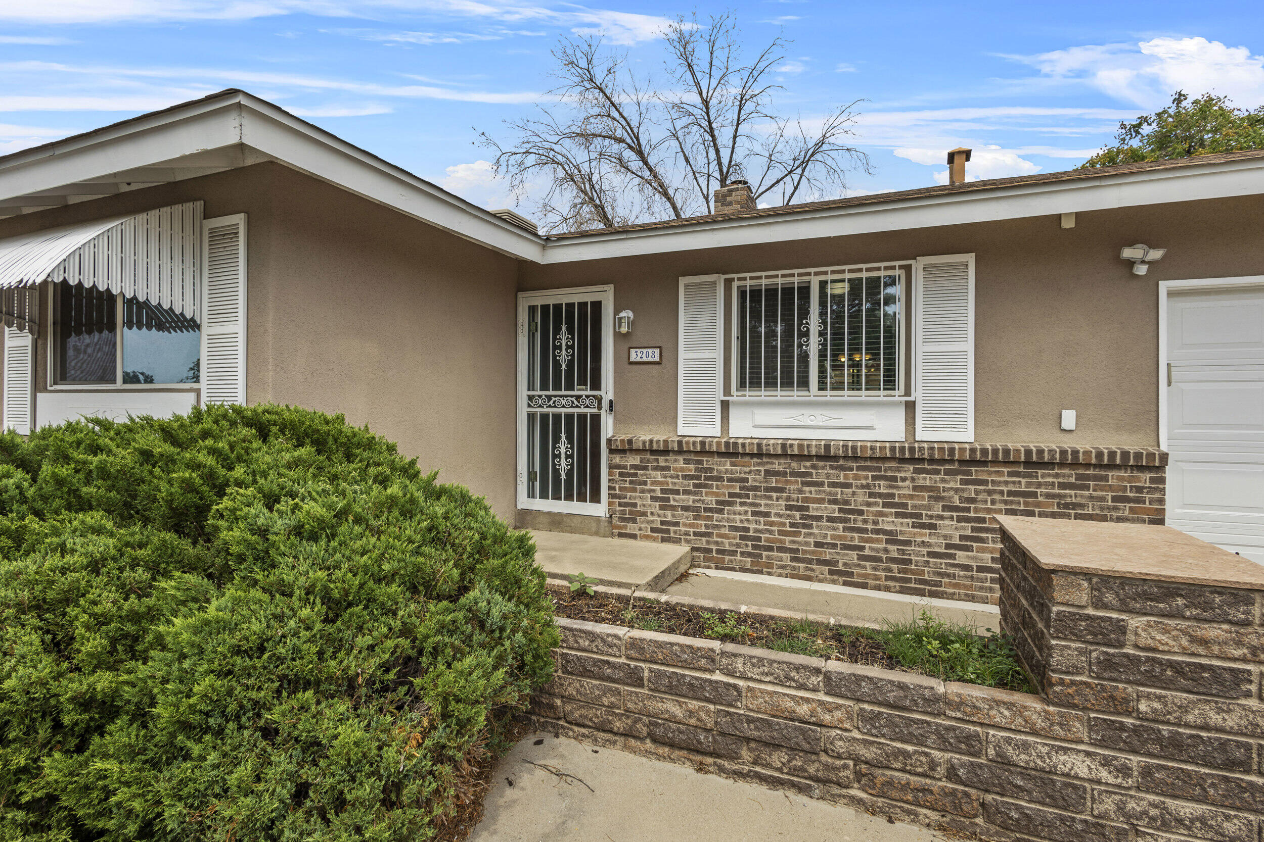 3208 San Pedro Drive NE