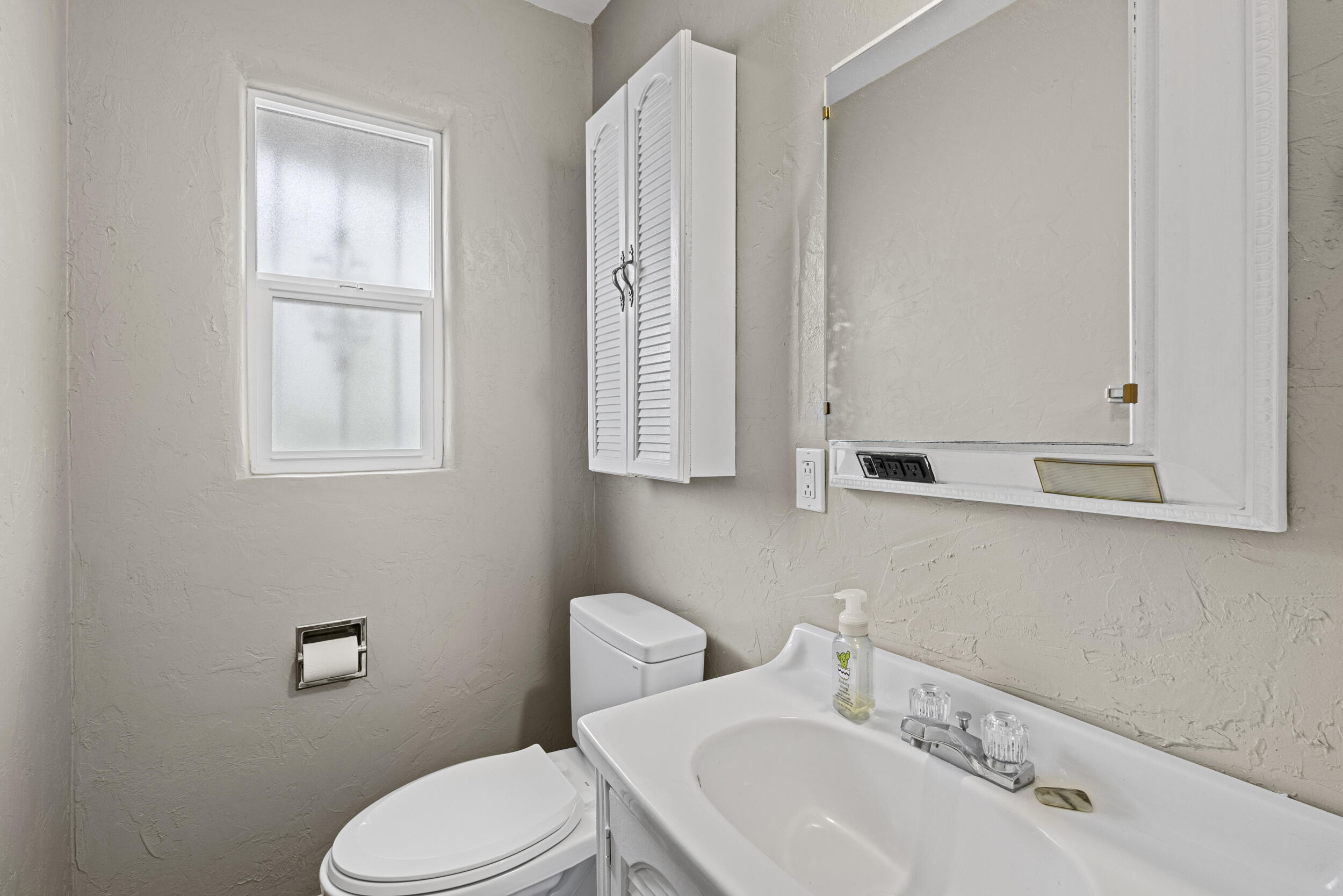 3208 San Pedro Drive NE