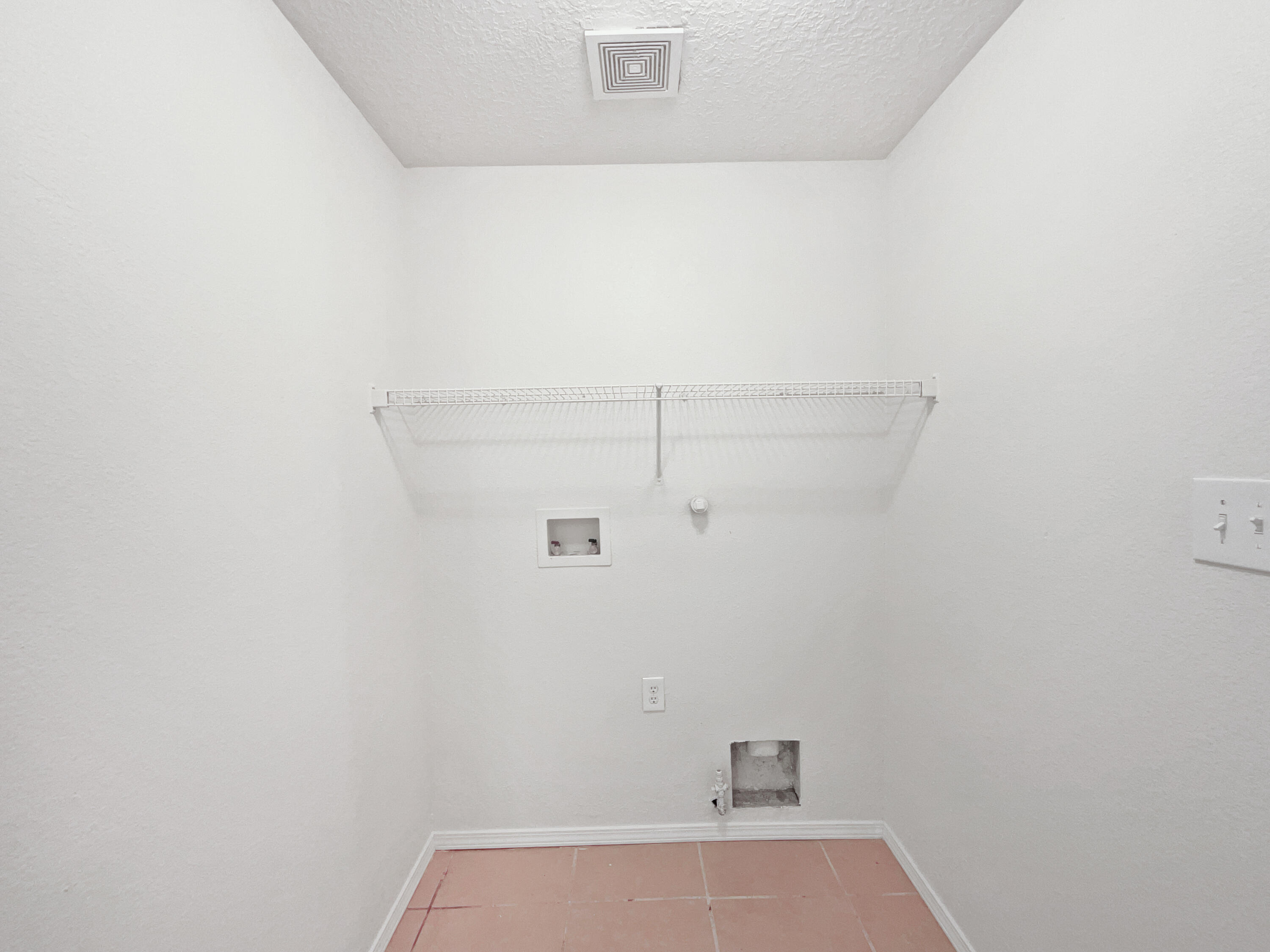 2315 DESERT SPRINGS Drive SW