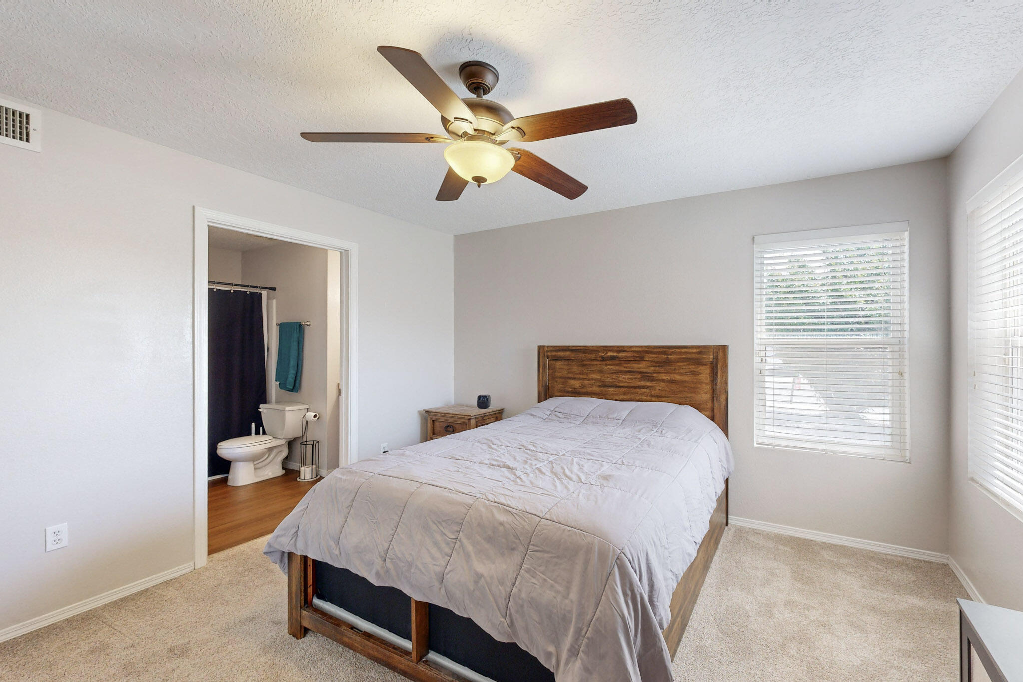 11219 Vistazo Place SE