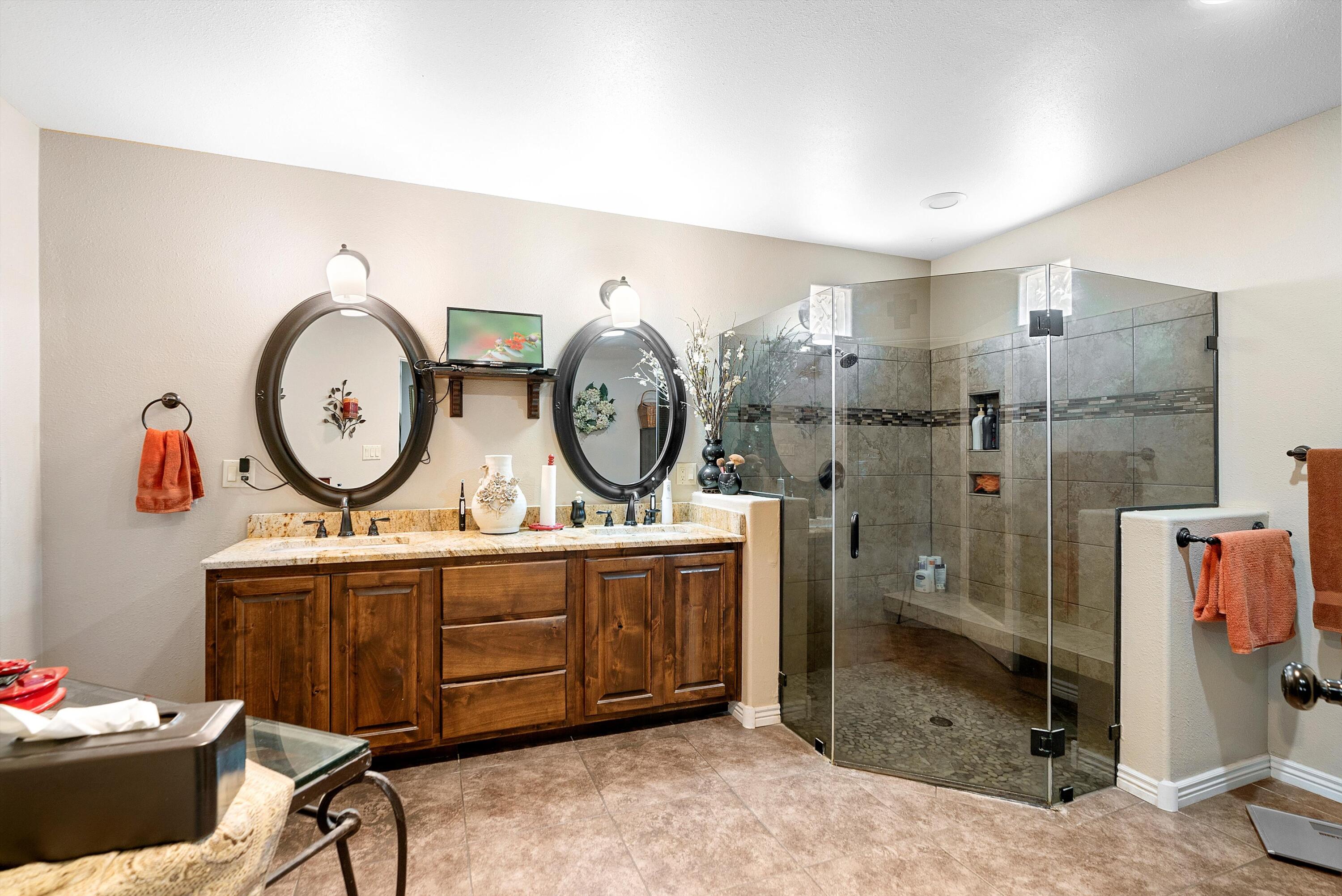 5653 Cletsoway Drive SW