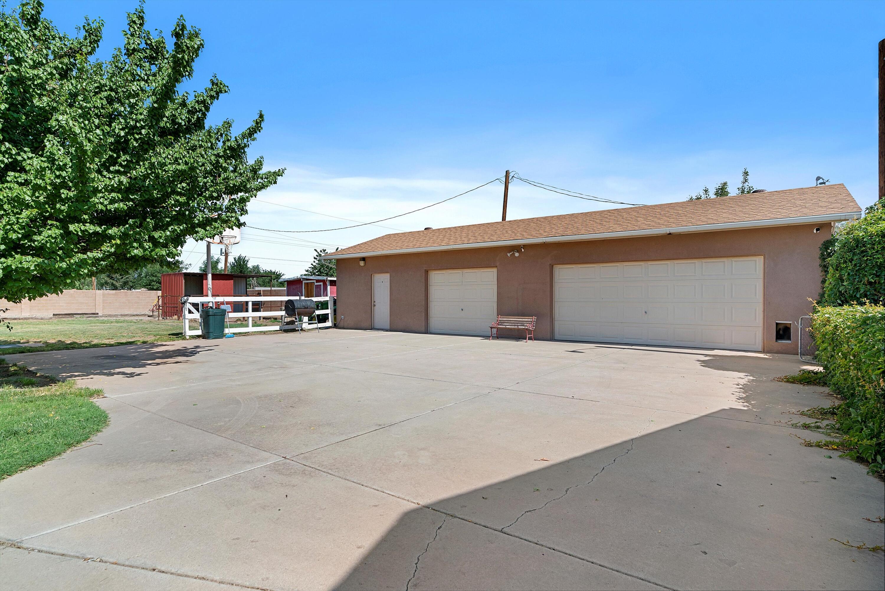 5653 Cletsoway Drive SW