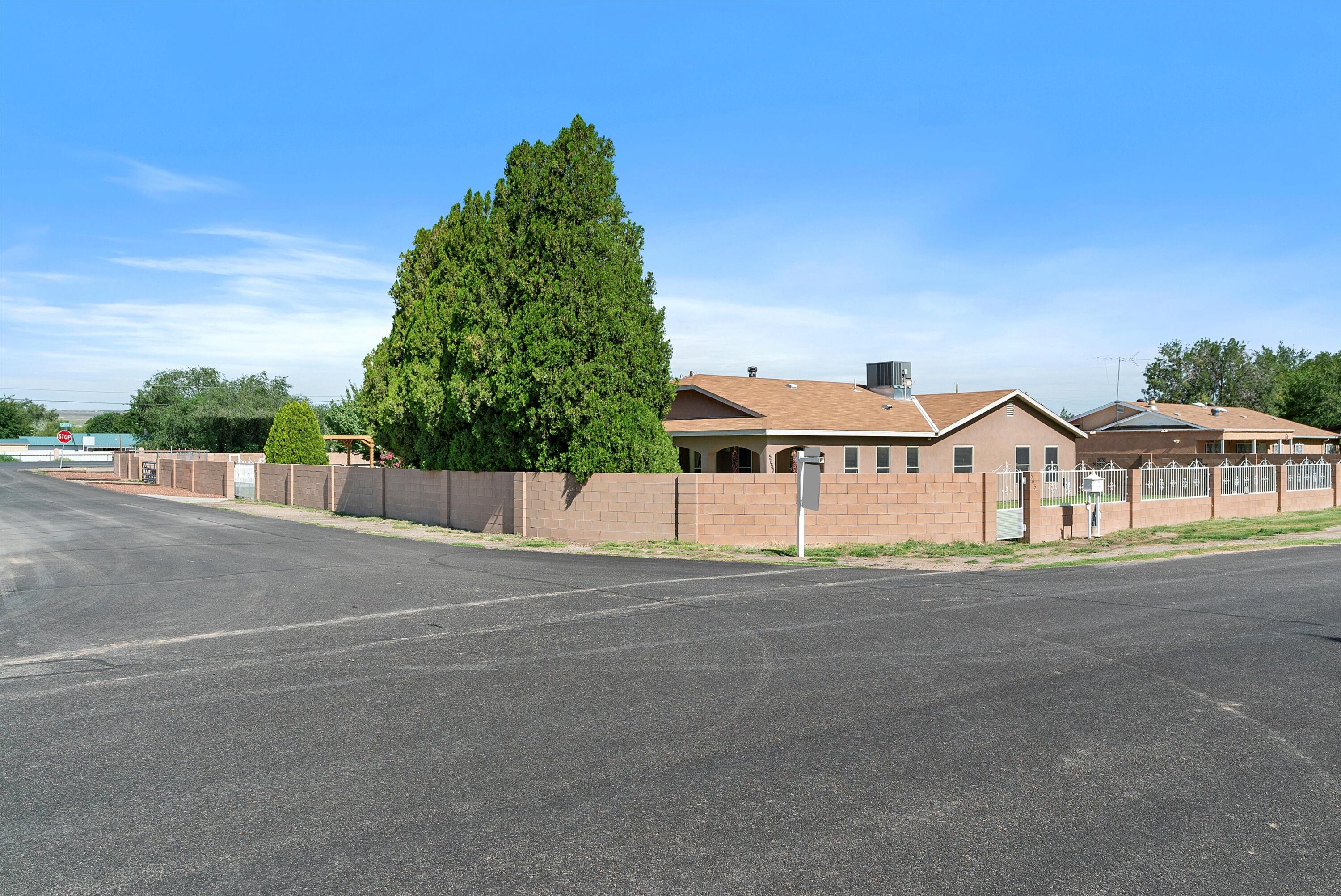 5653 Cletsoway Drive SW