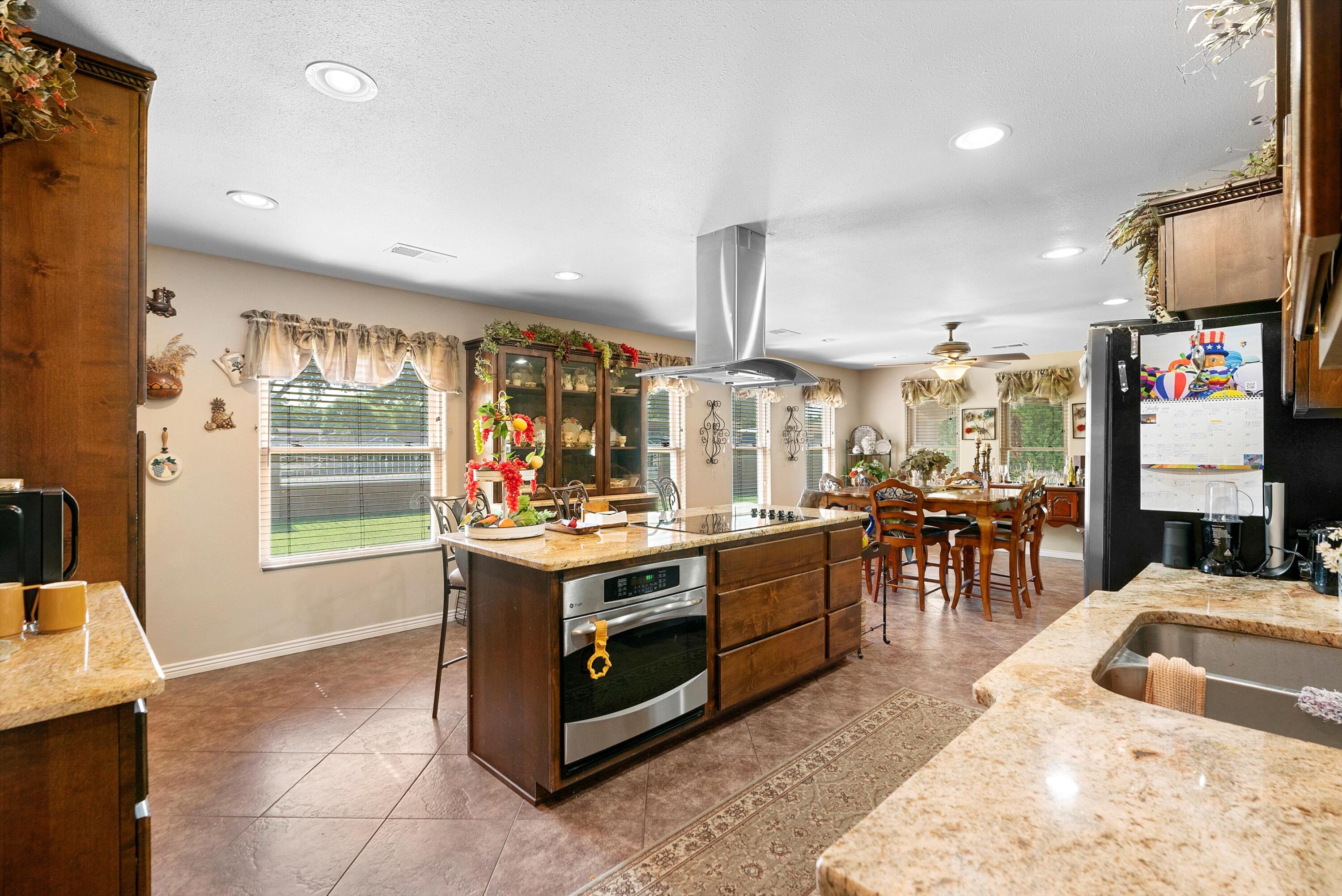 5653 Cletsoway Drive SW