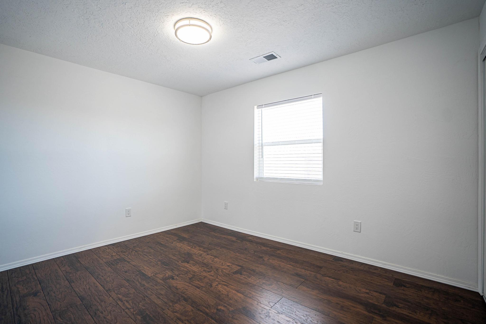 1609 W Gilbert Avenue