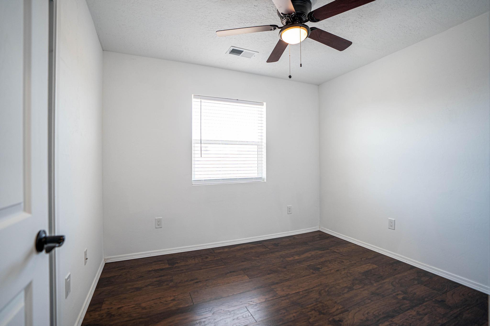 1609 W Gilbert Avenue