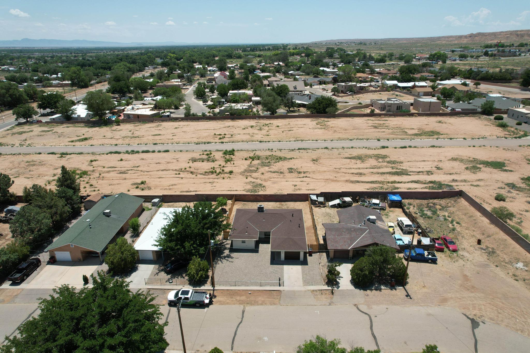 1609 W Gilbert Avenue