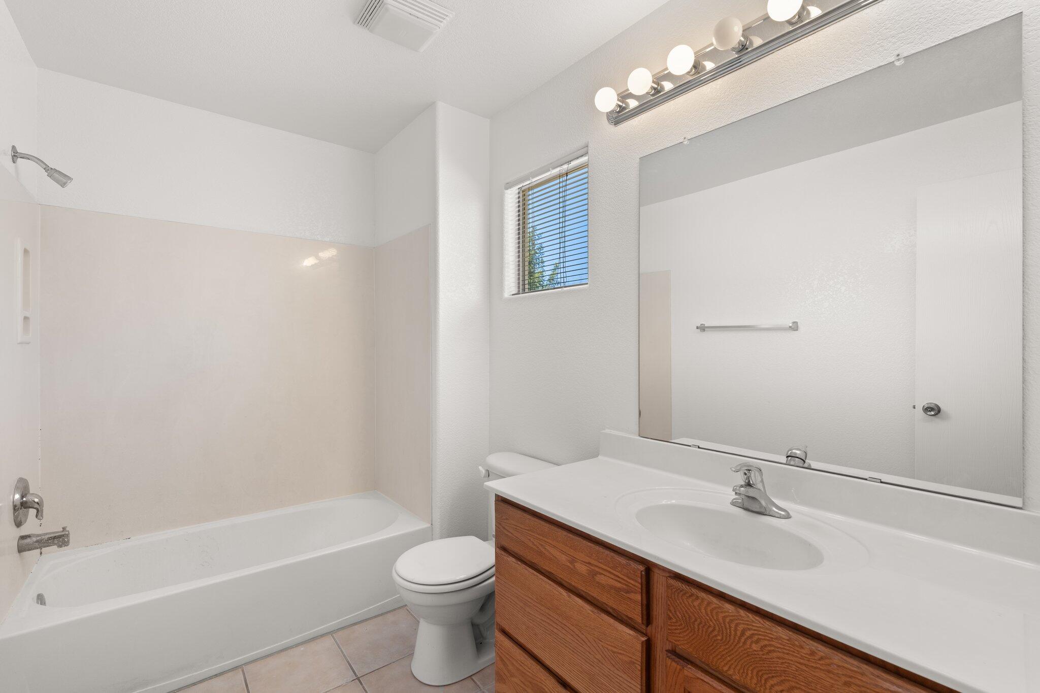 5640 Valle Alegre Way NW