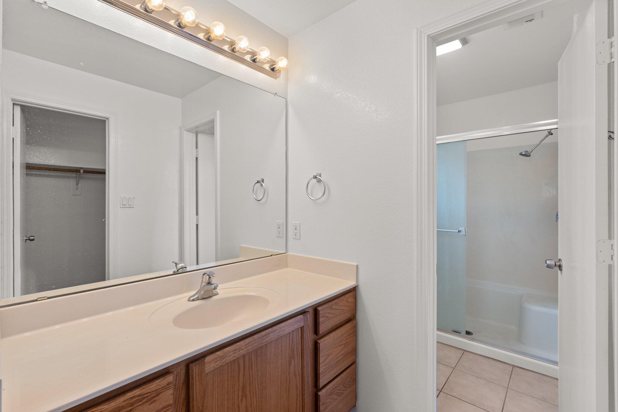 5640 Valle Alegre Way NW