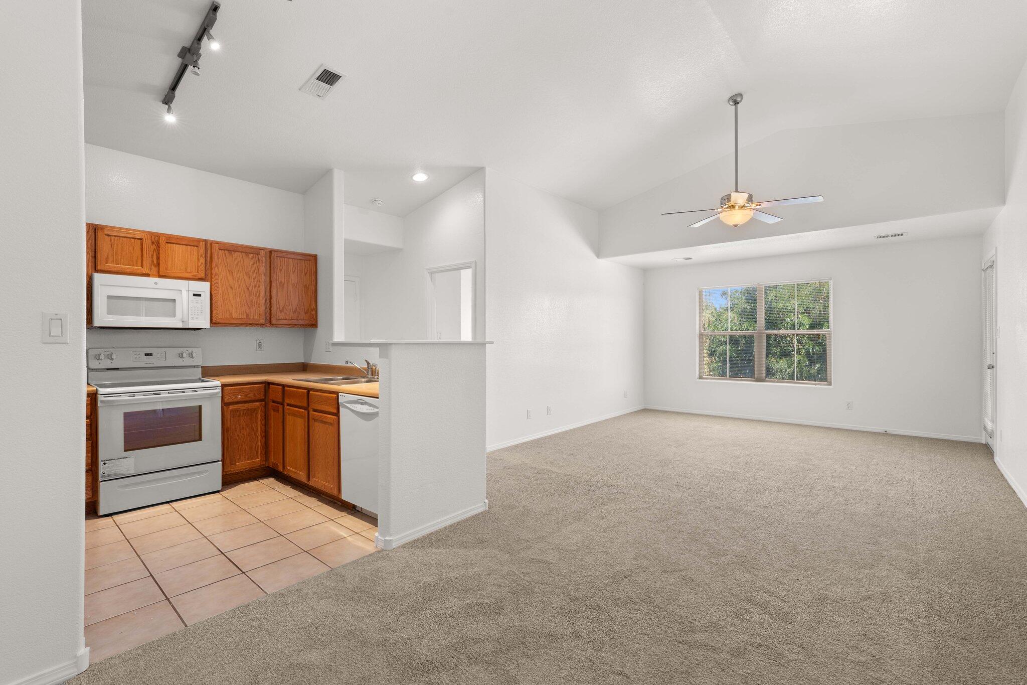 5640 Valle Alegre Way NW