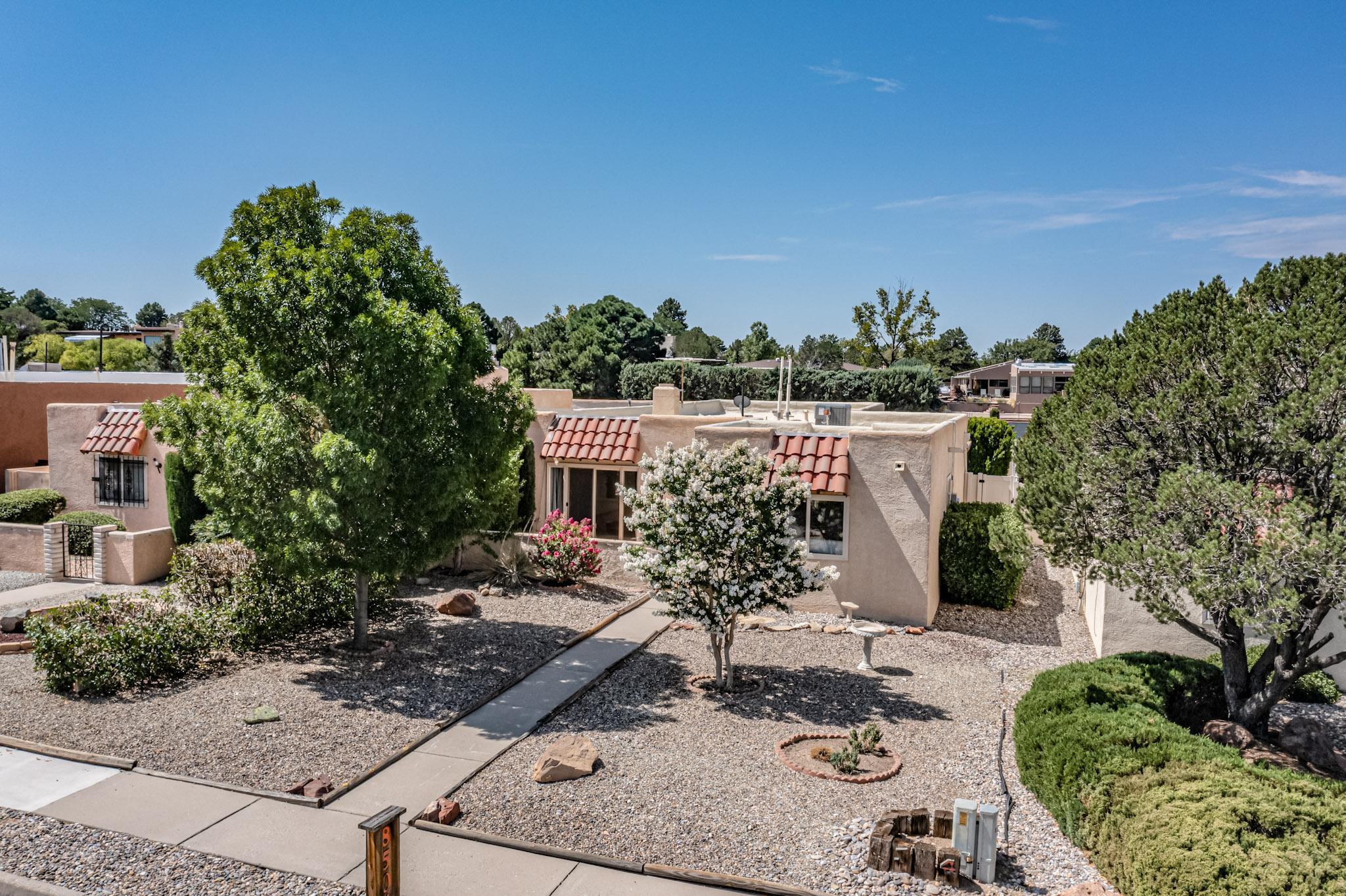 8504 CHAMBERS Place NE