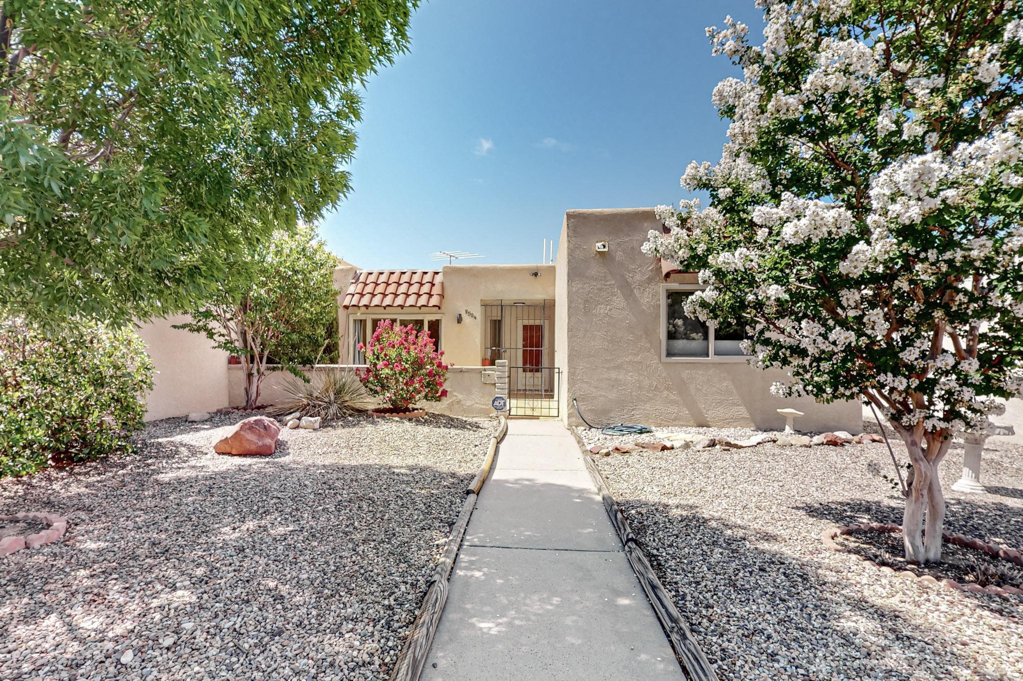 8504 CHAMBERS Place NE