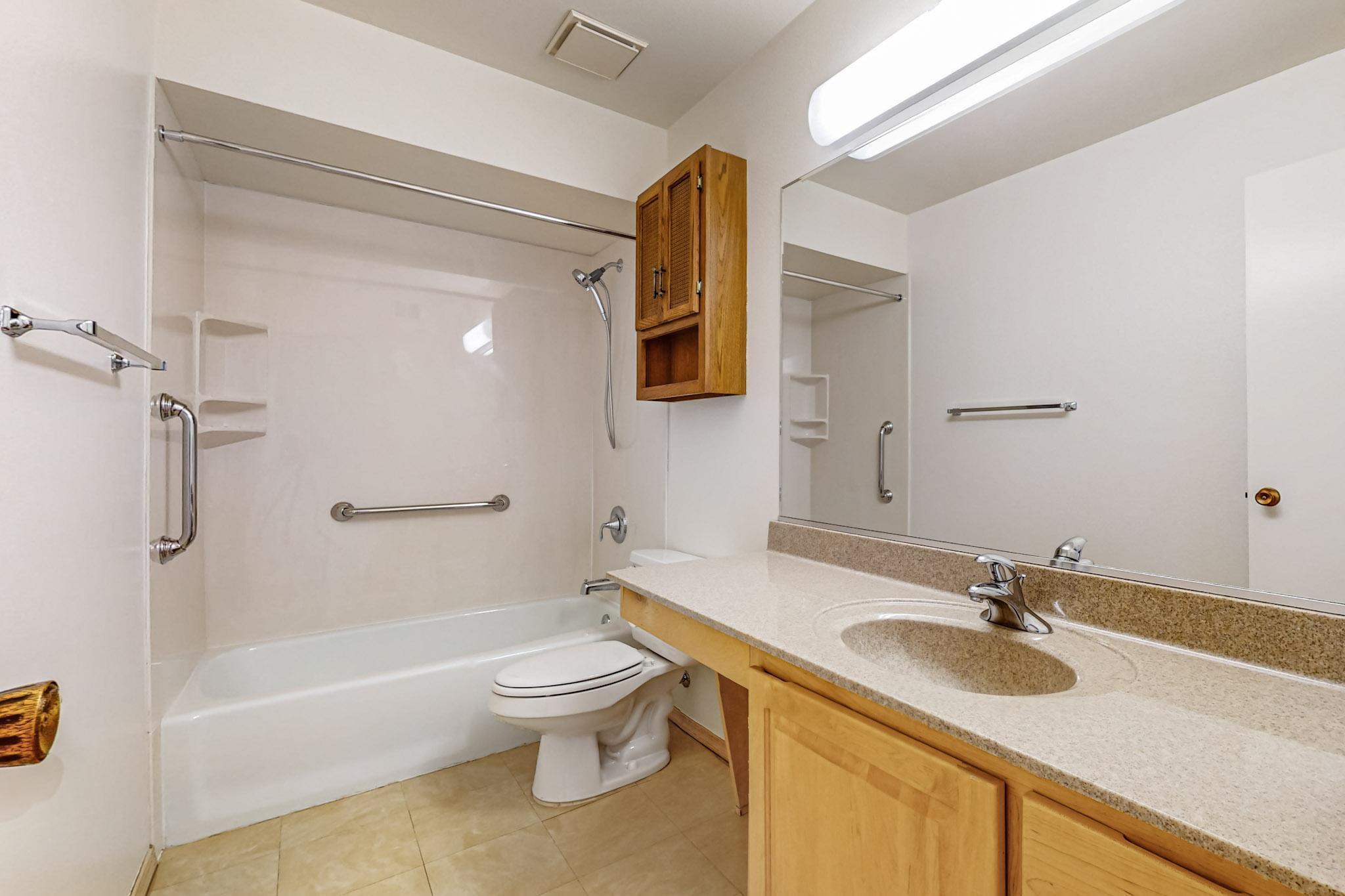 8504 CHAMBERS Place NE