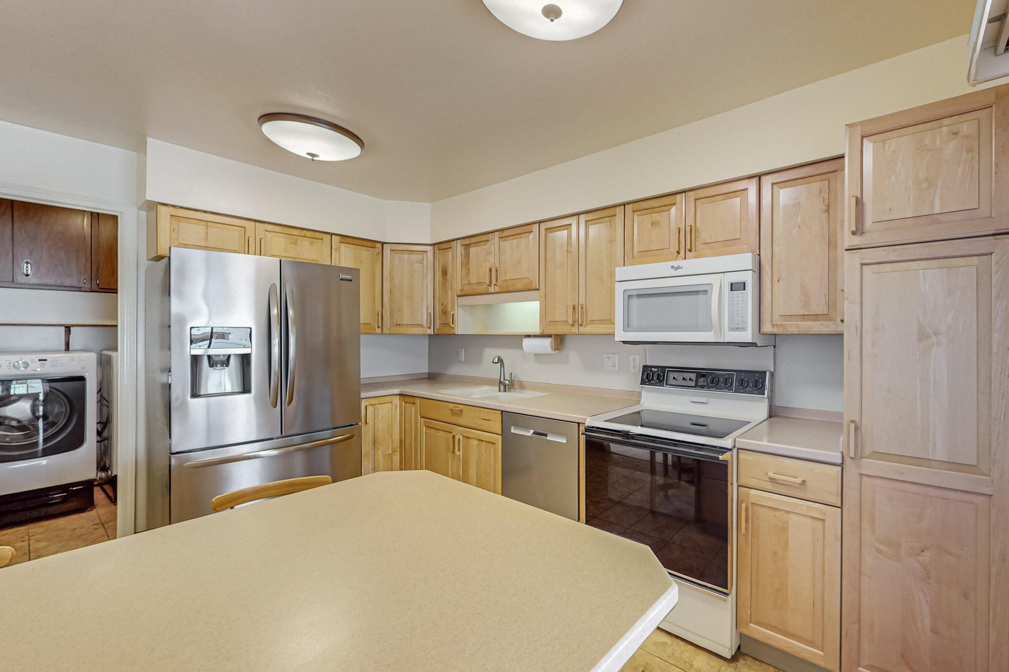 8504 CHAMBERS Place NE