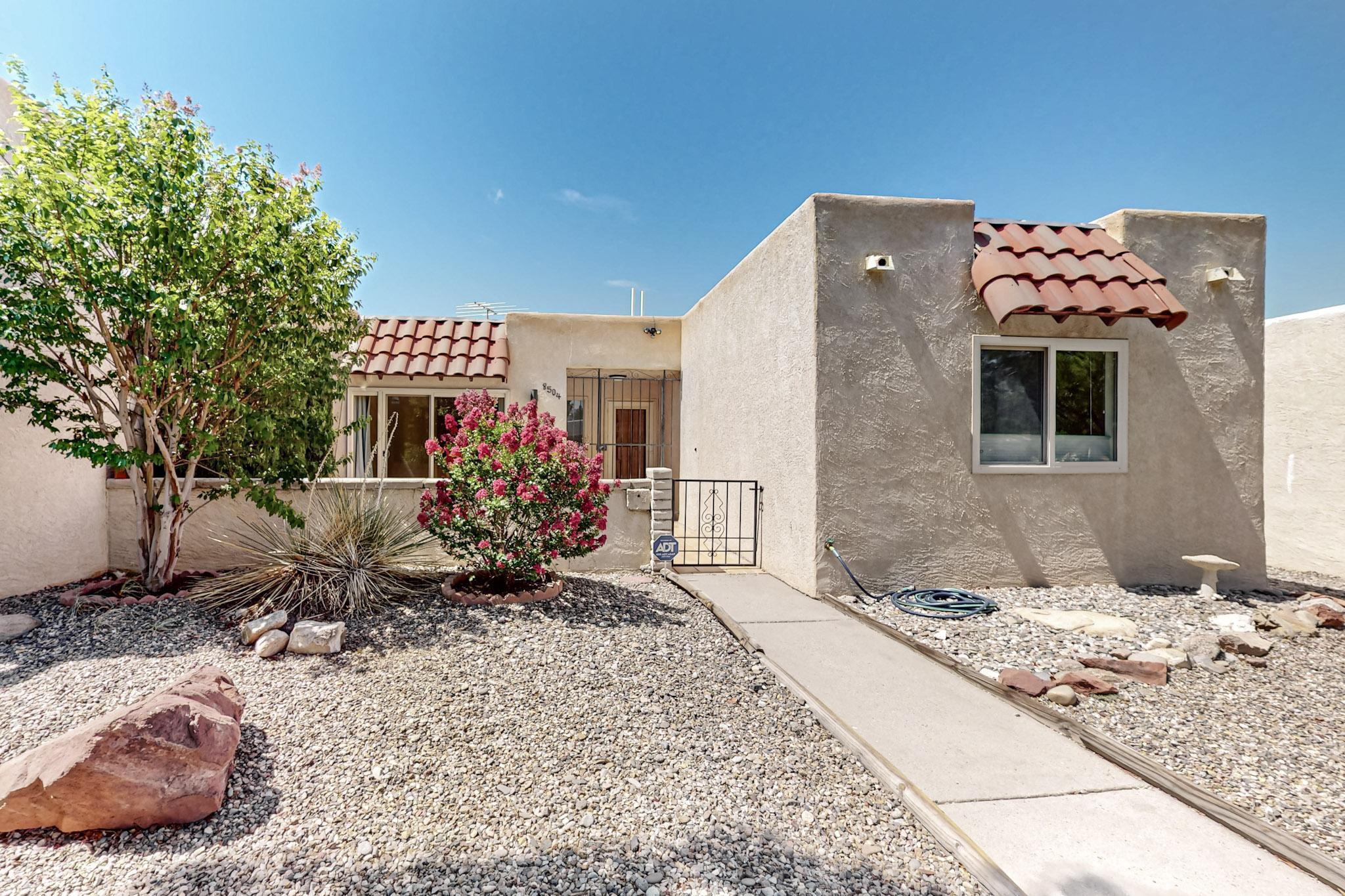 8504 CHAMBERS Place NE