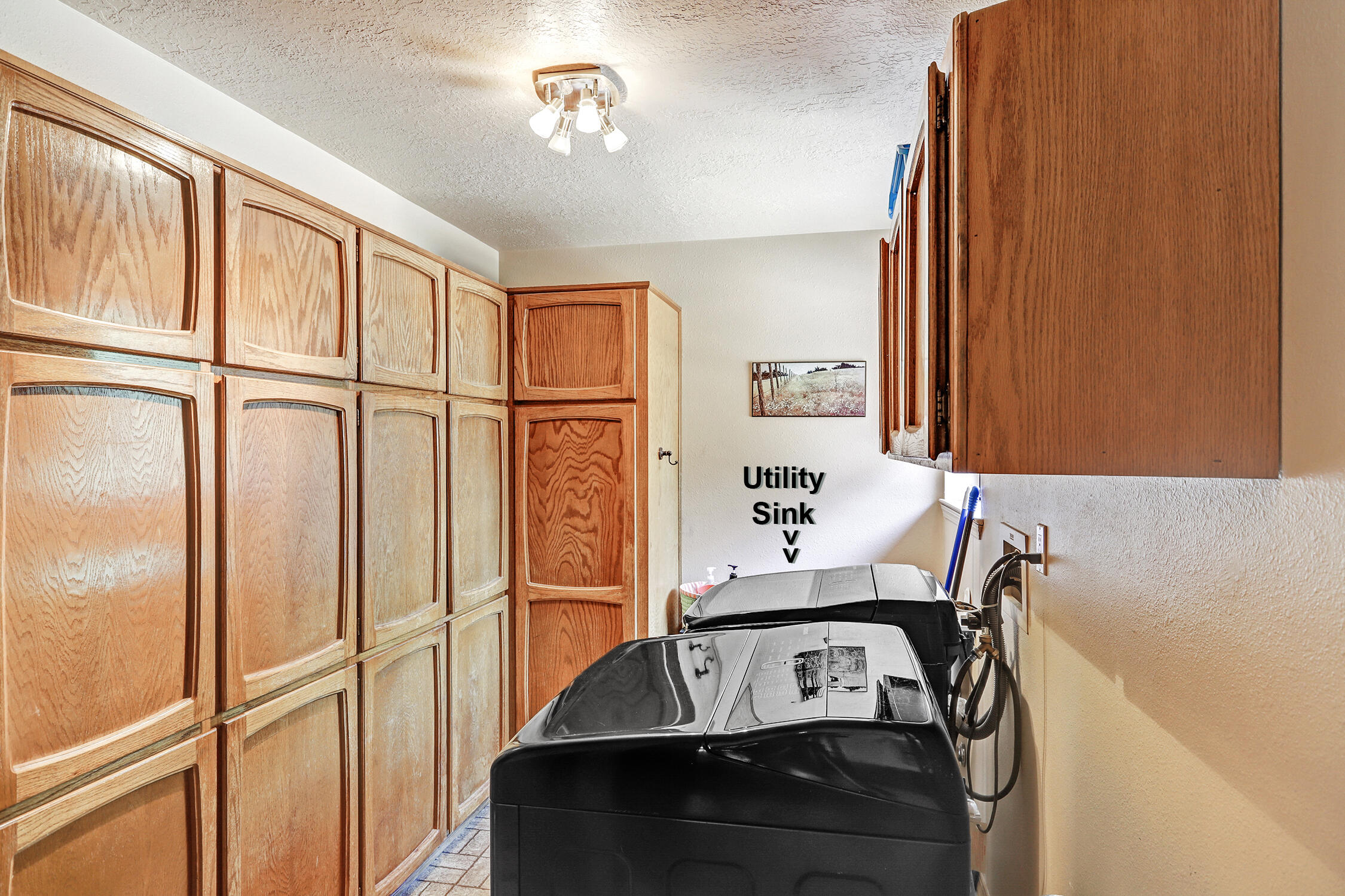 1004 DASKALOS Drive NE