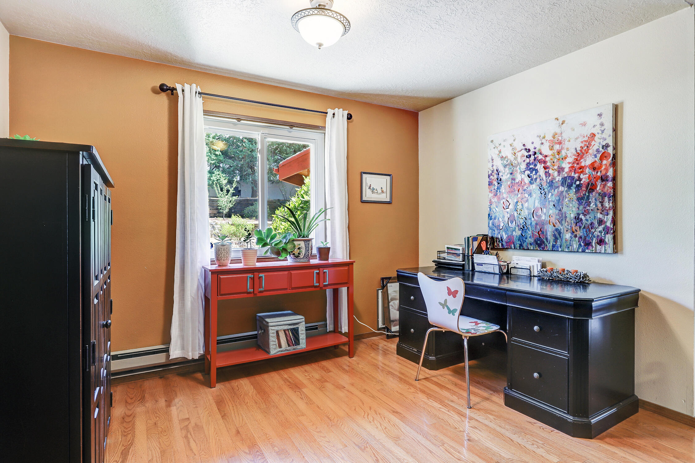 1004 DASKALOS Drive NE