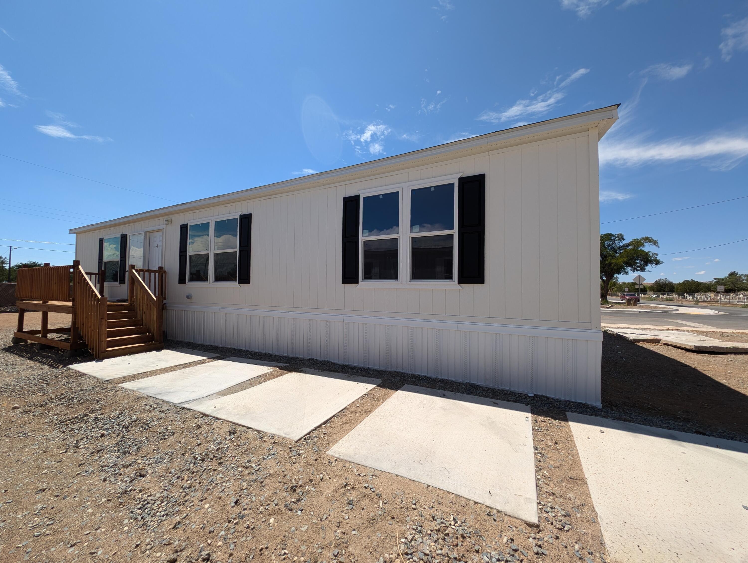 1119 W Delgado Avenue