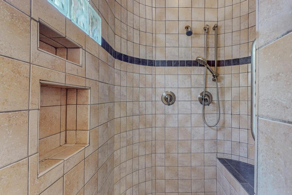 6518 Oersted Road NE