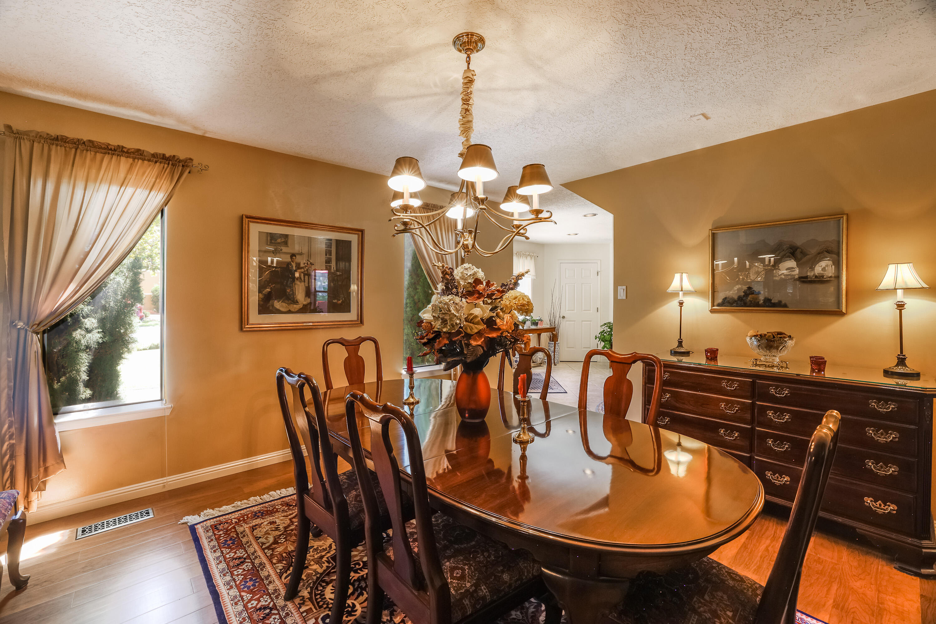 9922 Tanoan Drive NE