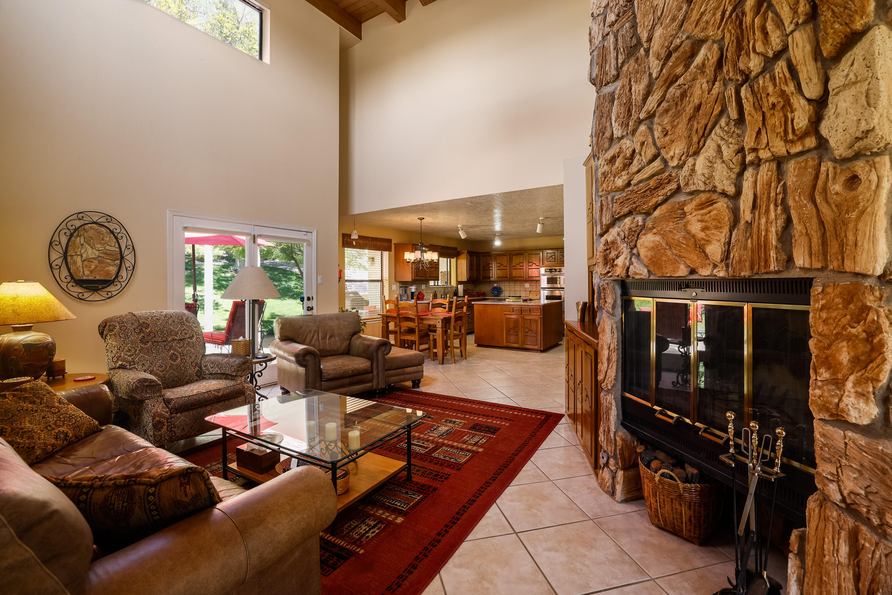 9922 Tanoan Drive NE