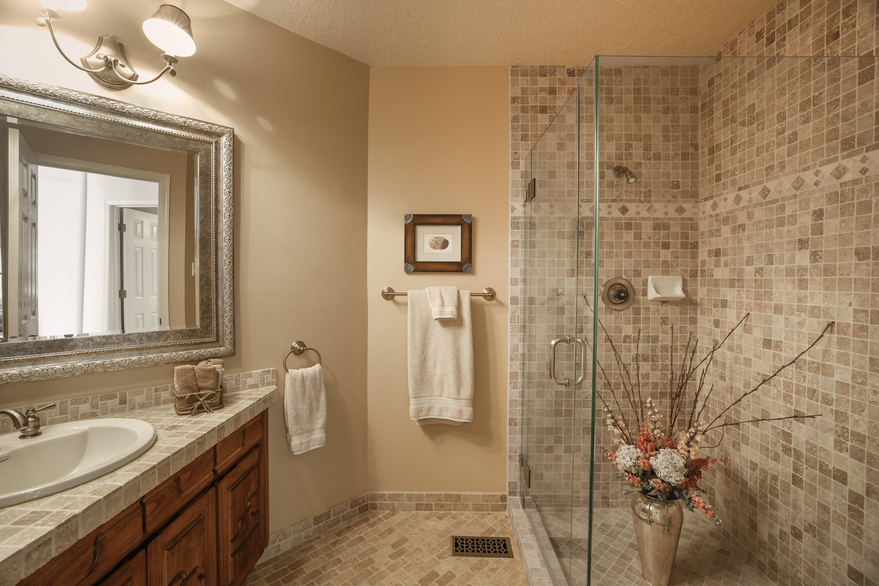 9922 Tanoan Drive NE