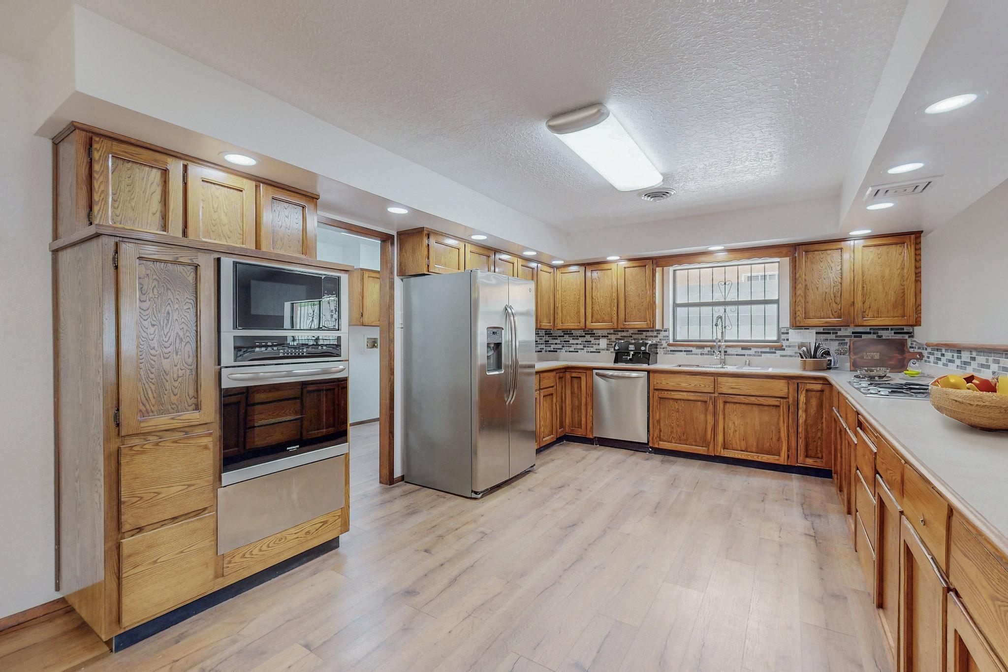 7305 Carson Trail NW