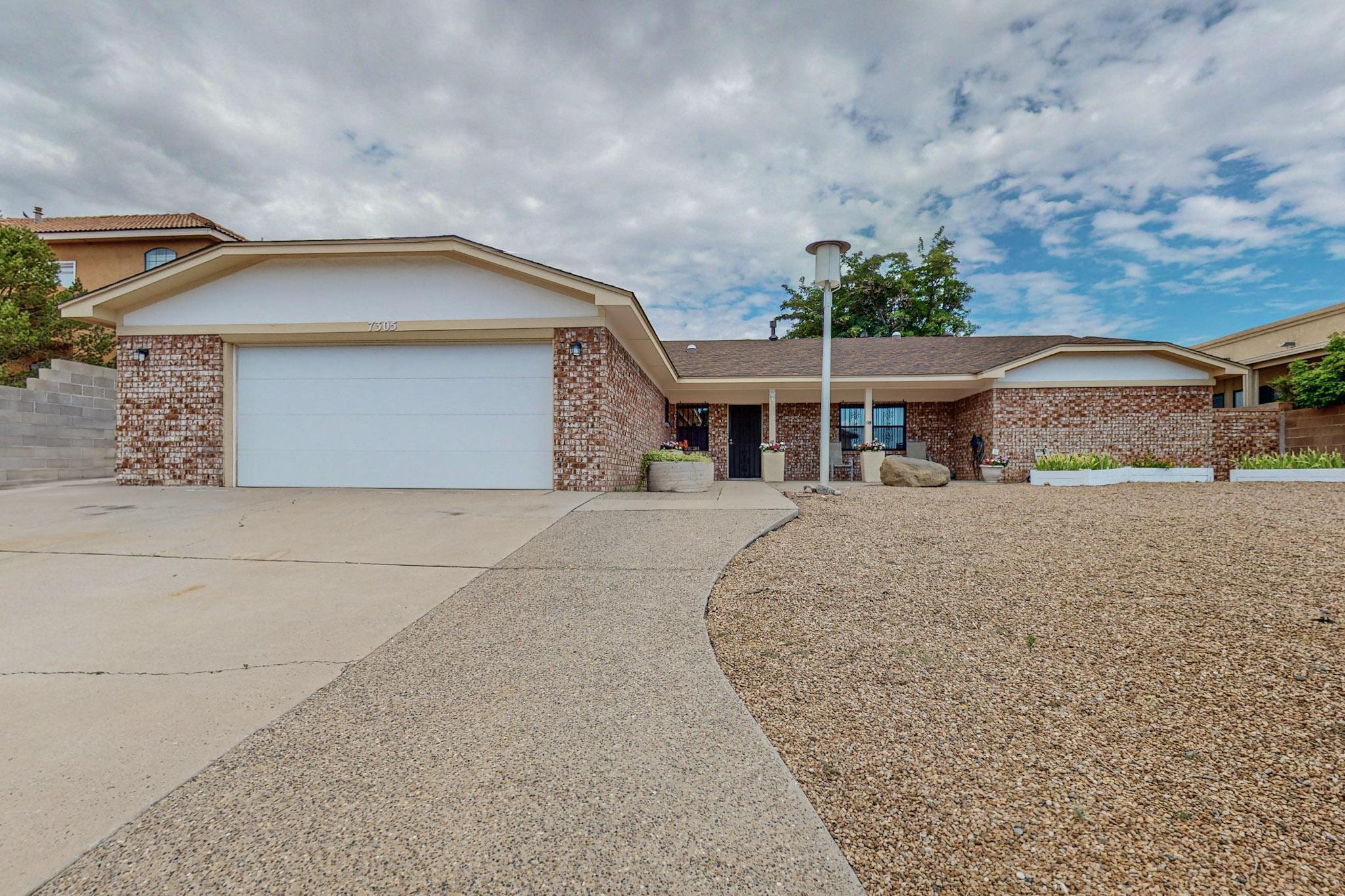 7305 Carson Trail NW