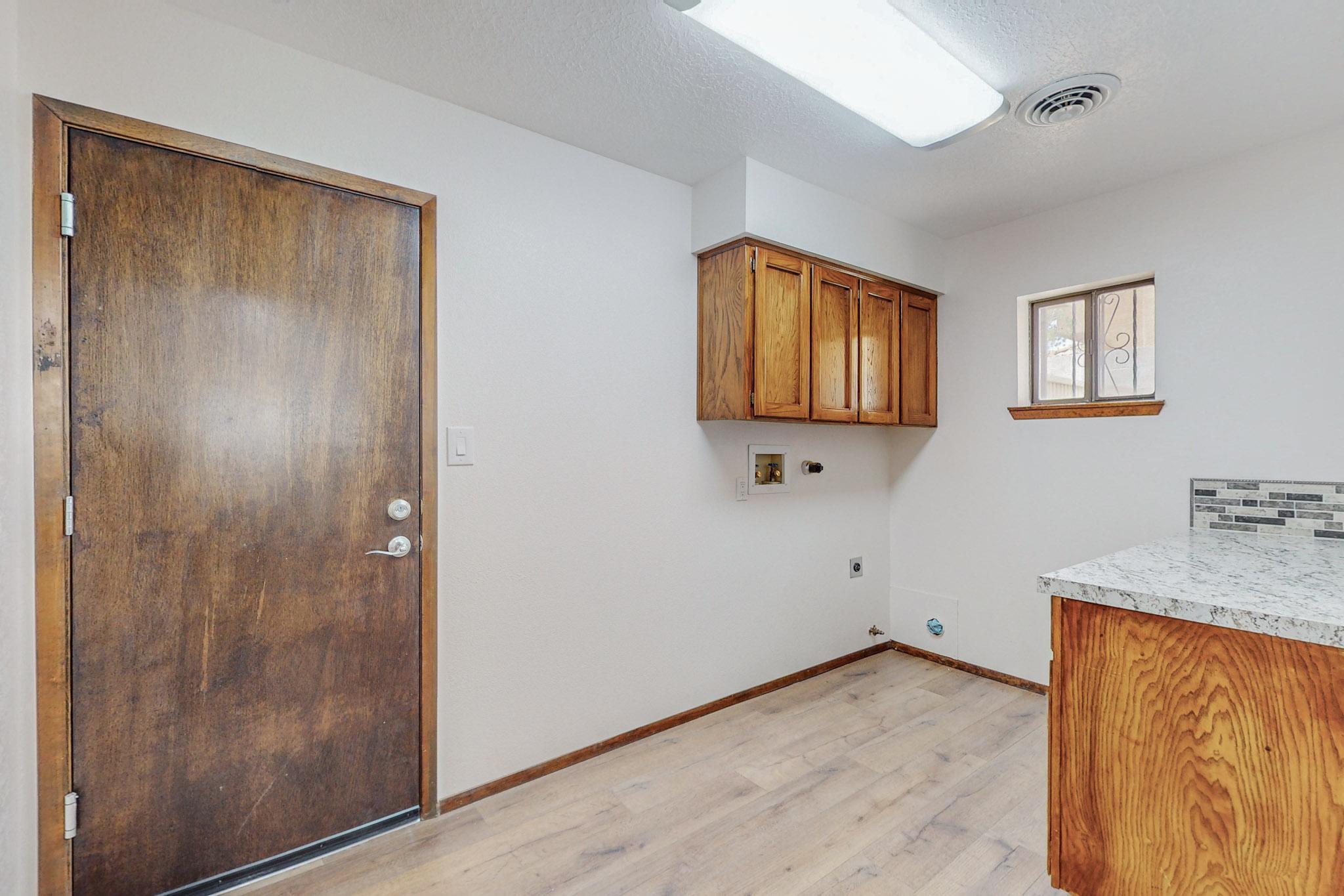 7305 Carson Trail NW