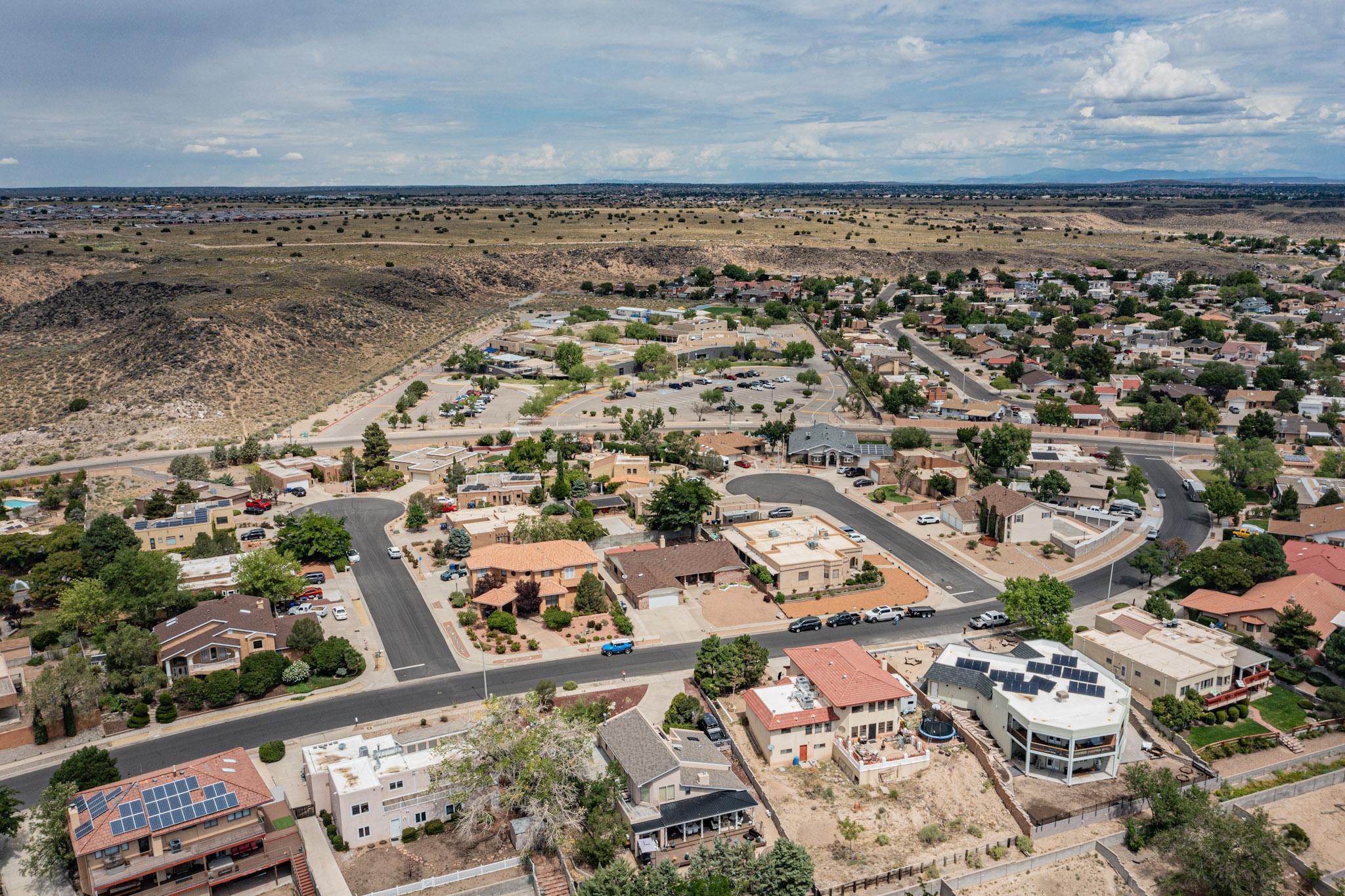 7305 Carson Trail NW