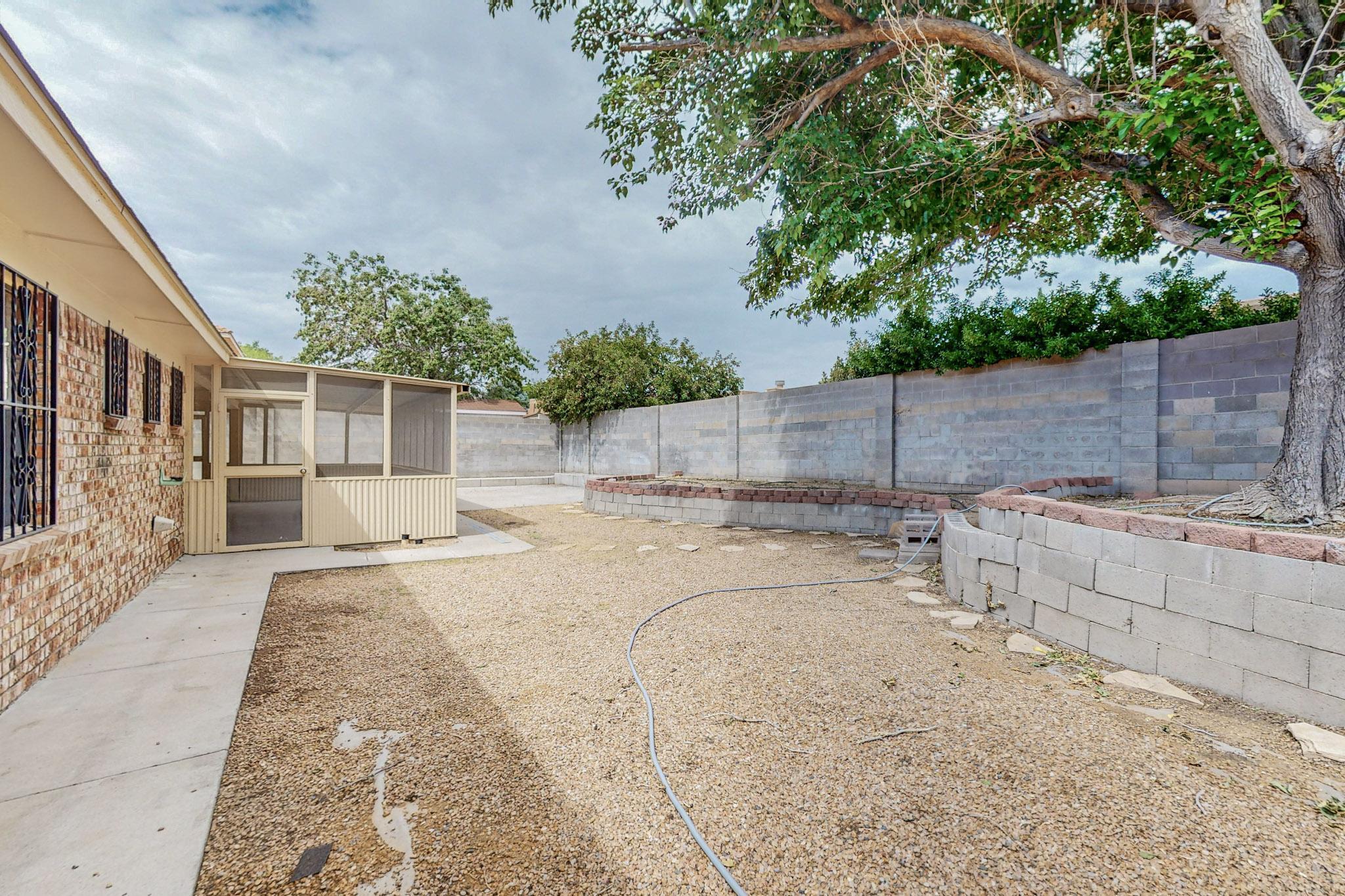 7305 Carson Trail NW