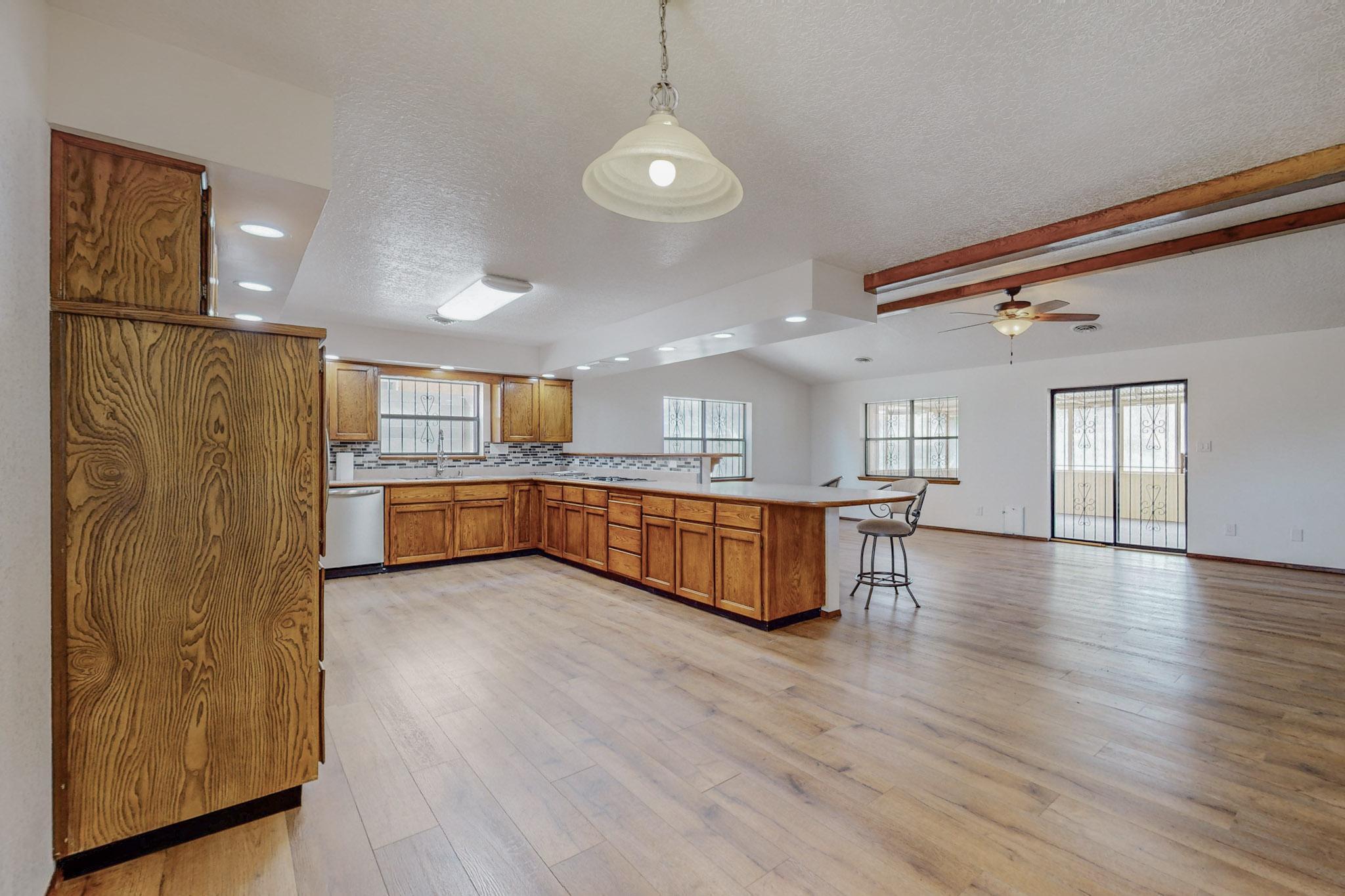 7305 Carson Trail NW