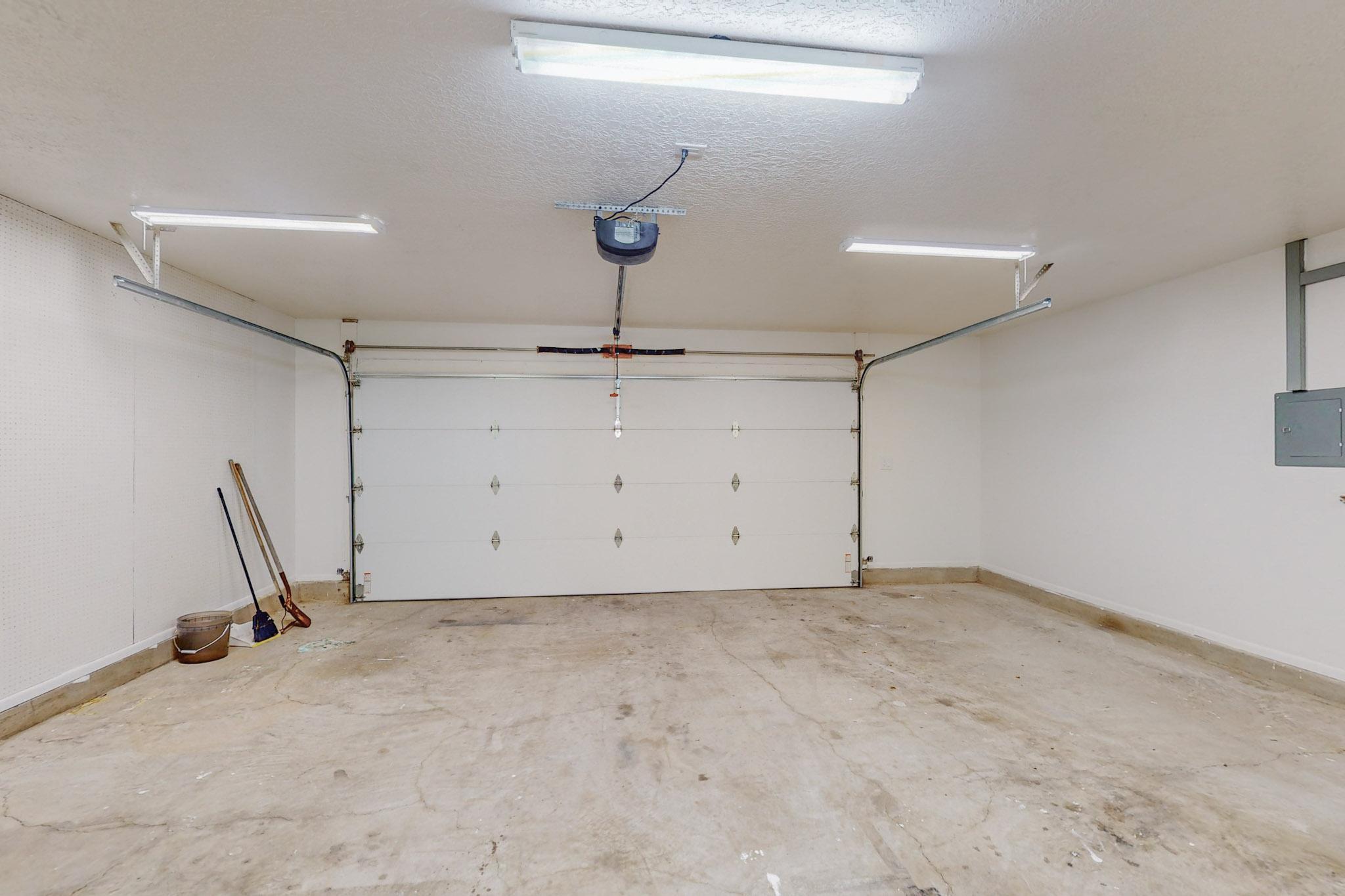 7305 Carson Trail NW