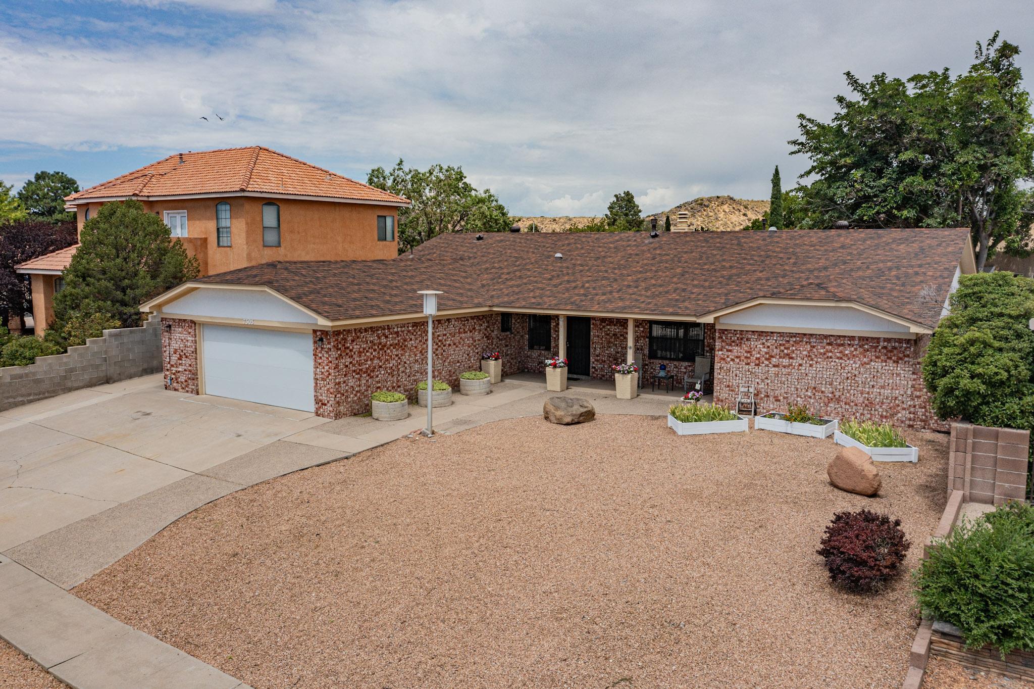 7305 Carson Trail NW