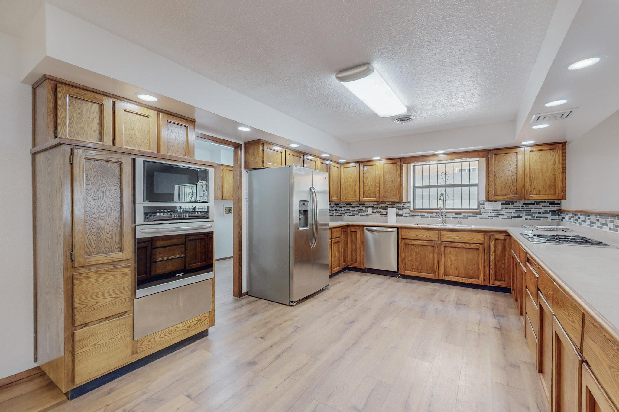 7305 Carson Trail NW