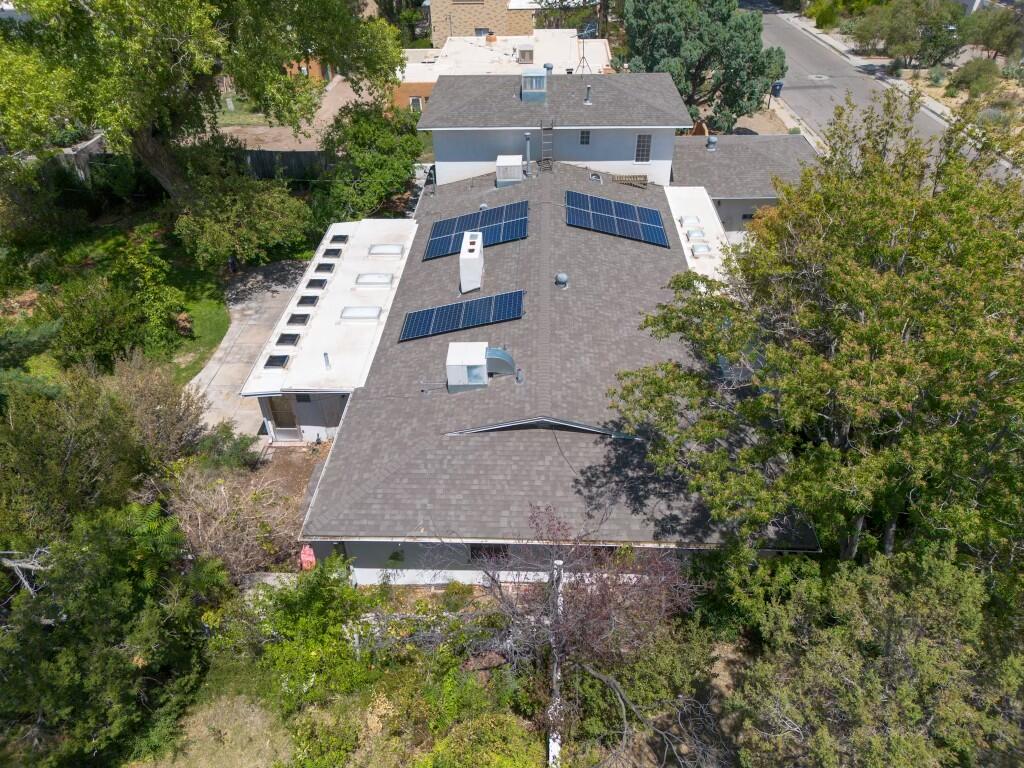 317 Hermosa Drive SE