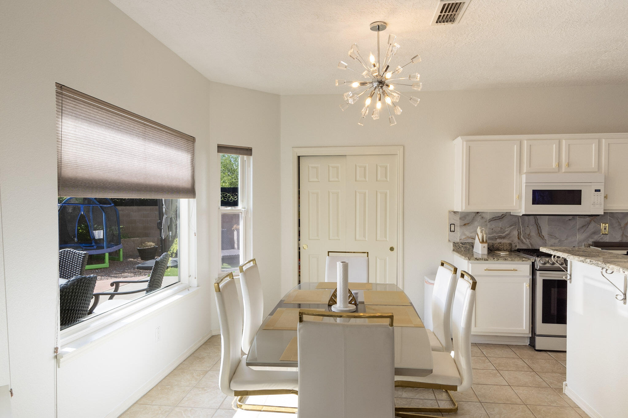 9912 BENTON Street NW