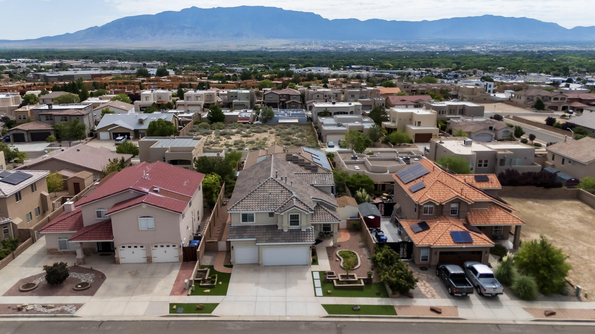 9912 BENTON Street NW