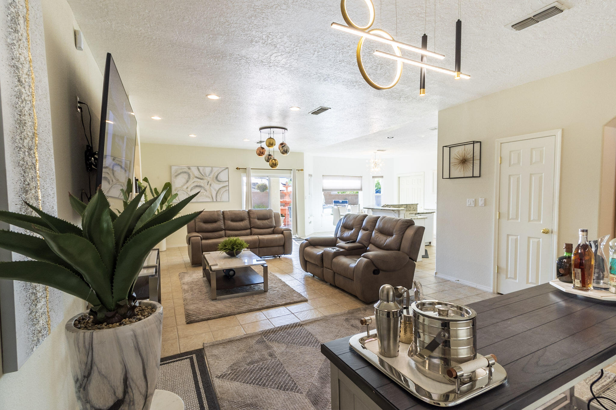 9912 BENTON Street NW