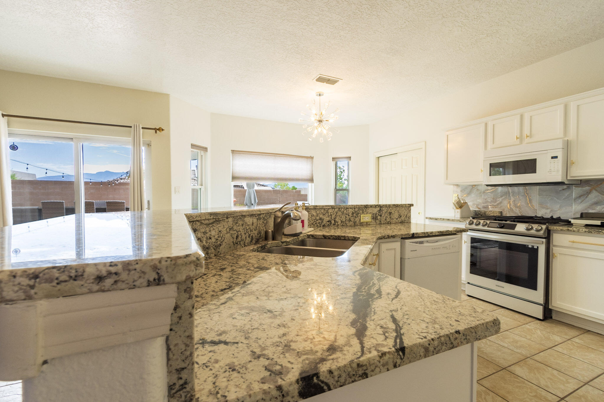 9912 BENTON Street NW