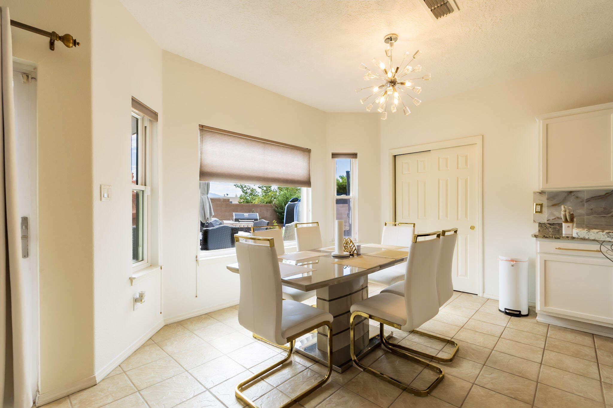 9912 BENTON Street NW