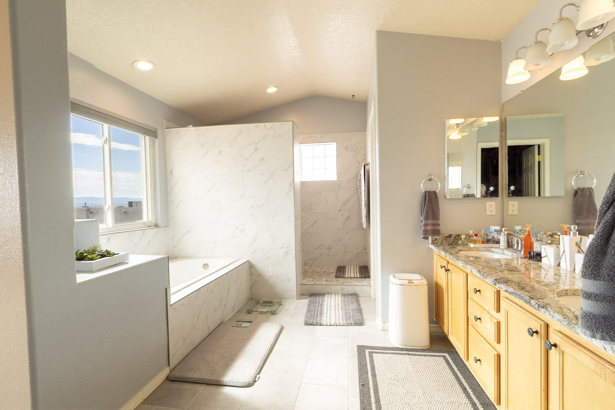 9912 BENTON Street NW