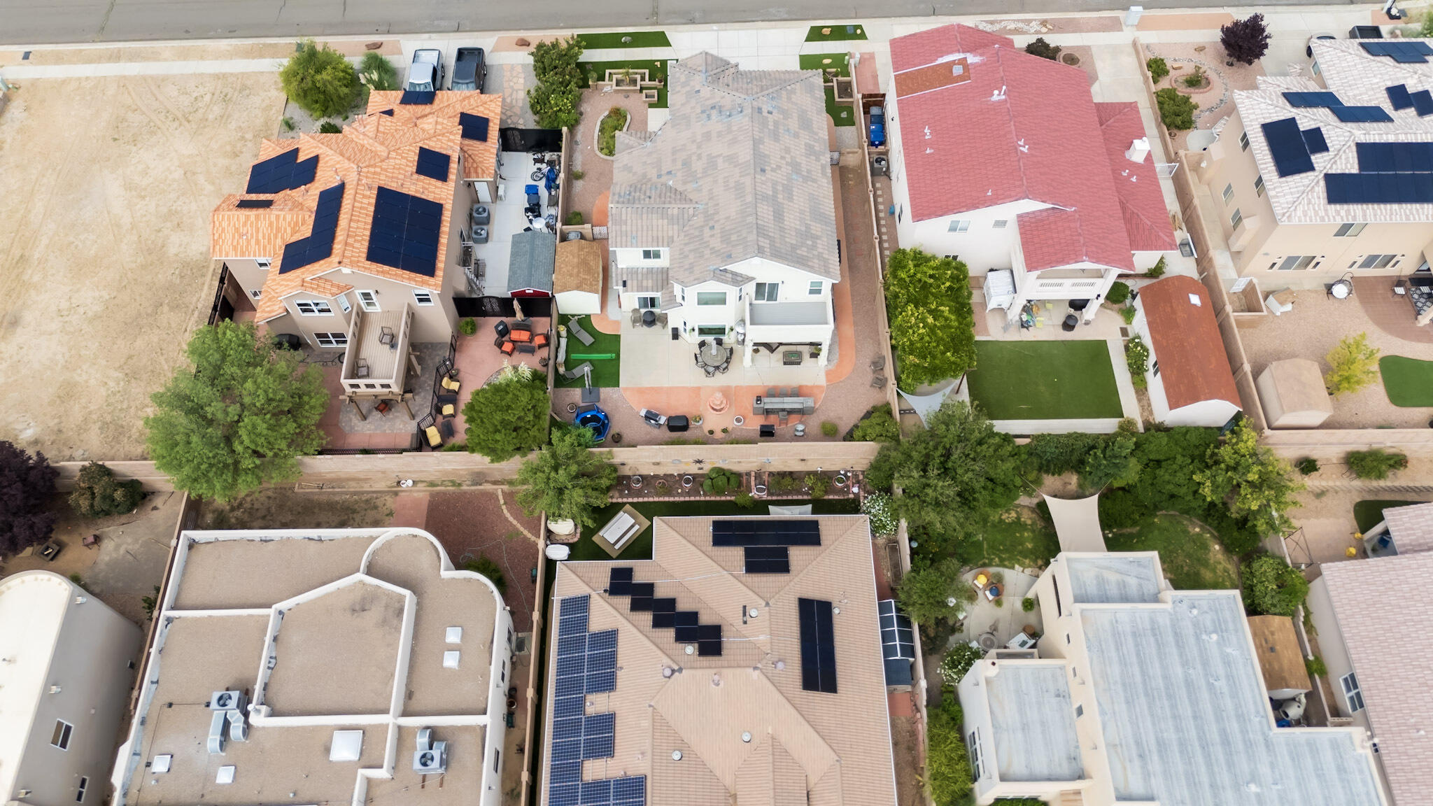 9912 BENTON Street NW