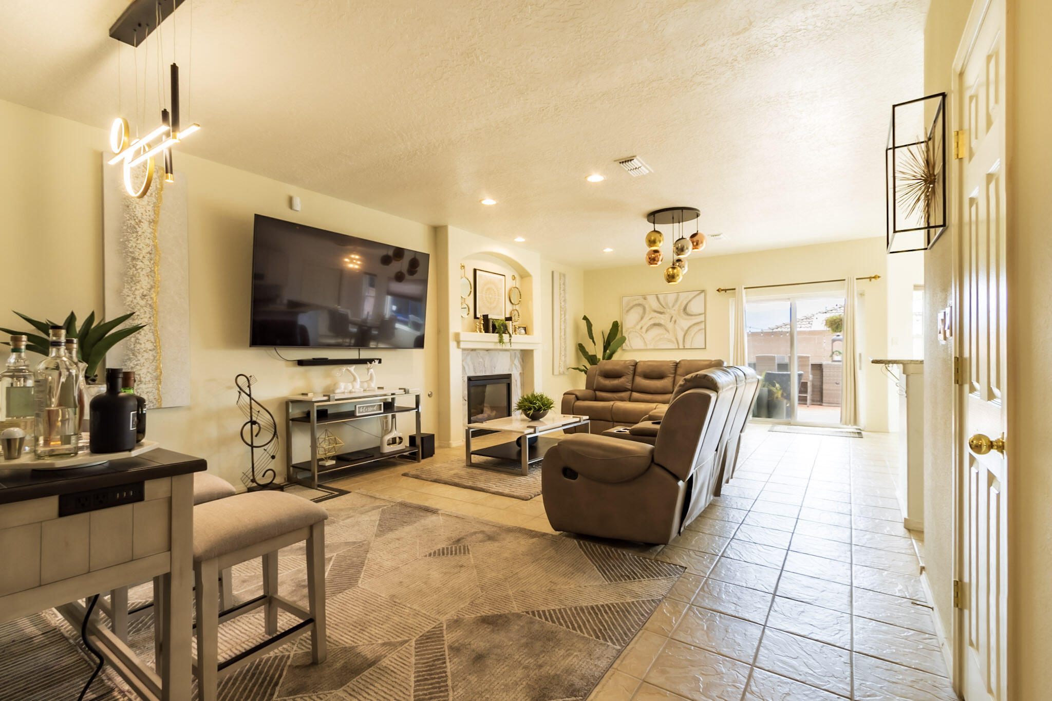 9912 BENTON Street NW