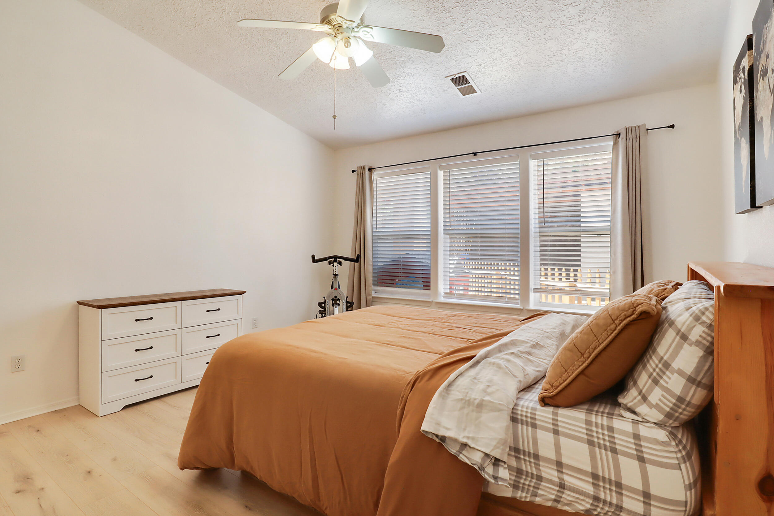 4504 Tottle Avenue NW