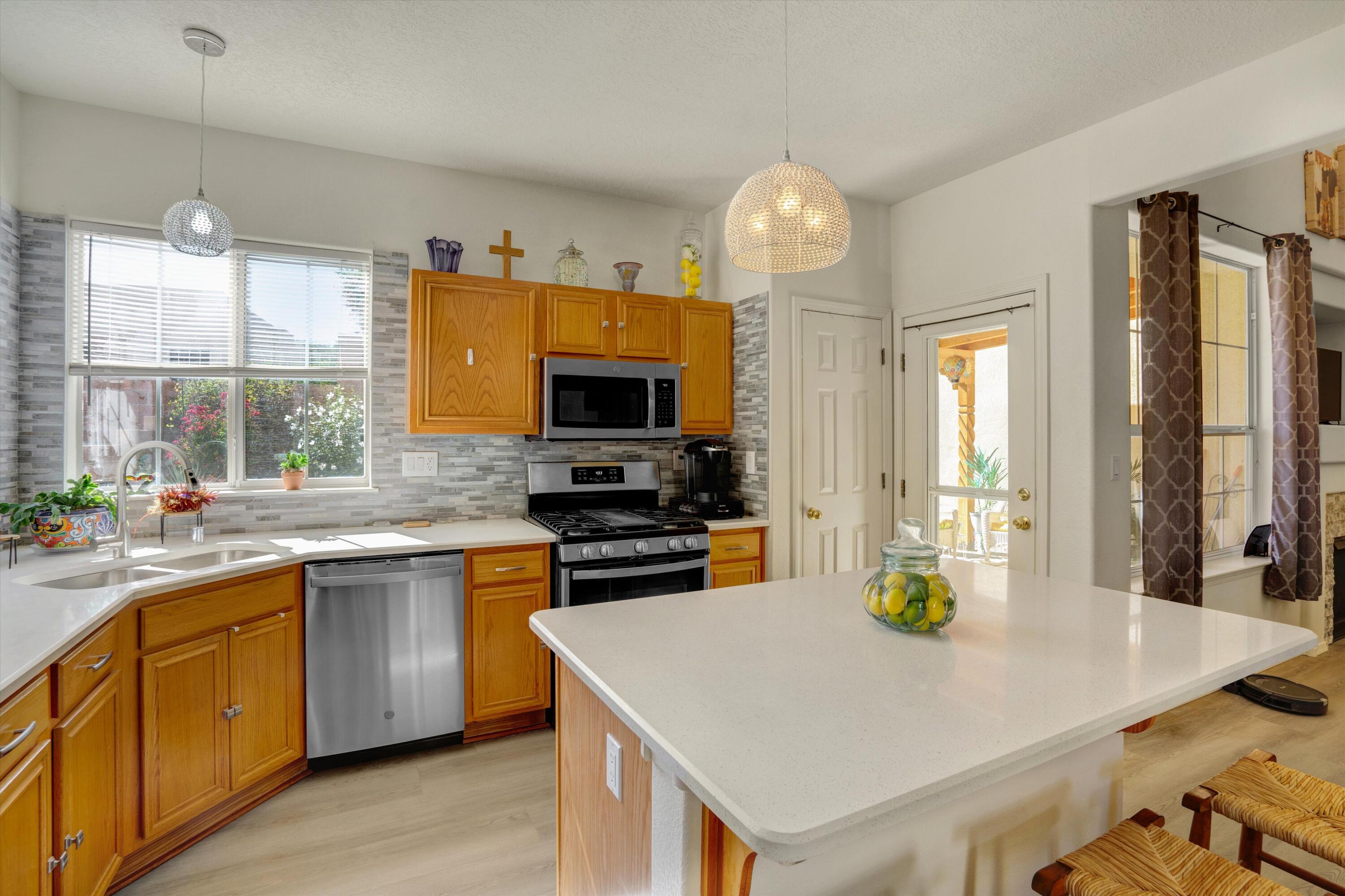 3233 Renaissance Drive SE