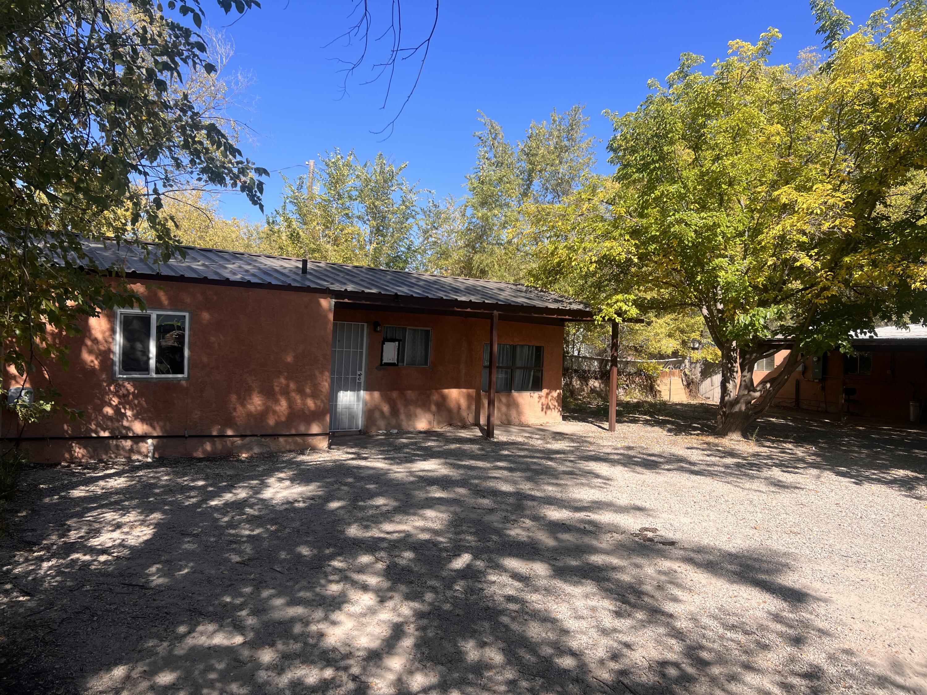 2541 LA VEGA Drive SW