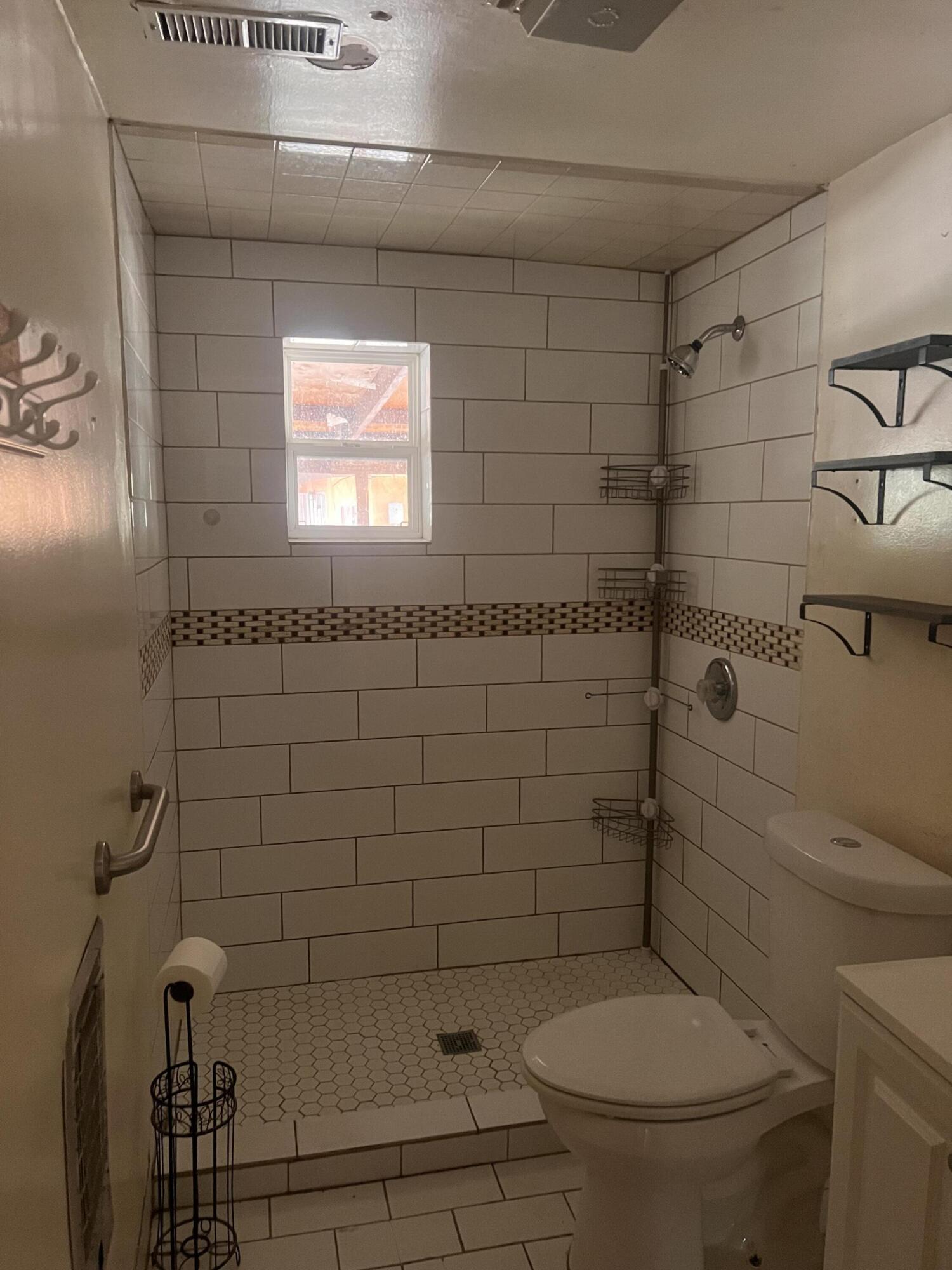 2541 LA VEGA Drive SW