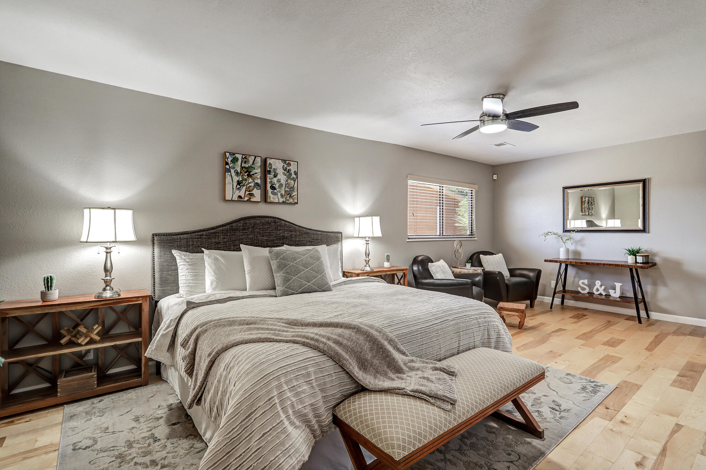 1424 Glorieta Street NE