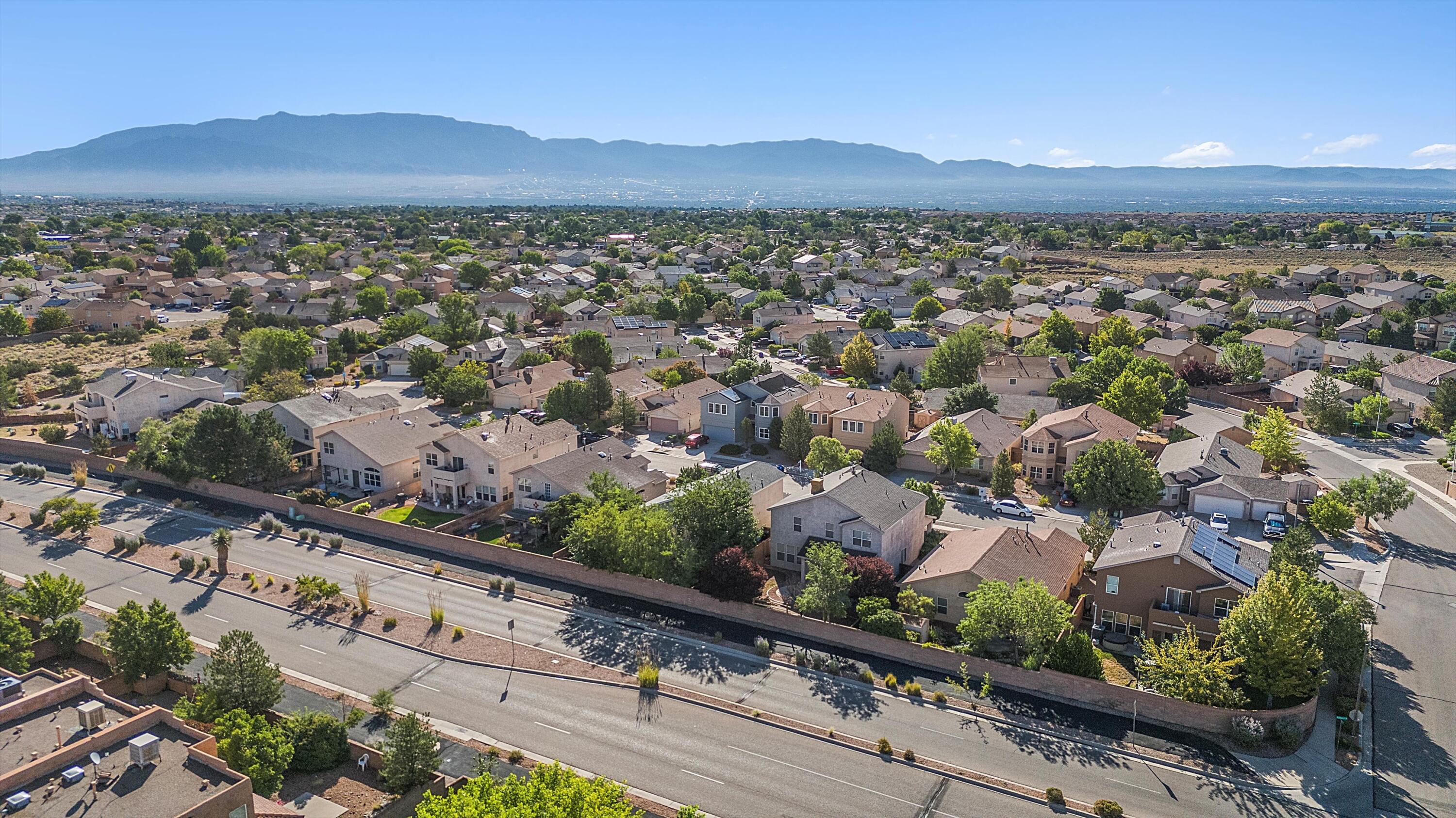 10415 Calle Hermosa Court NW